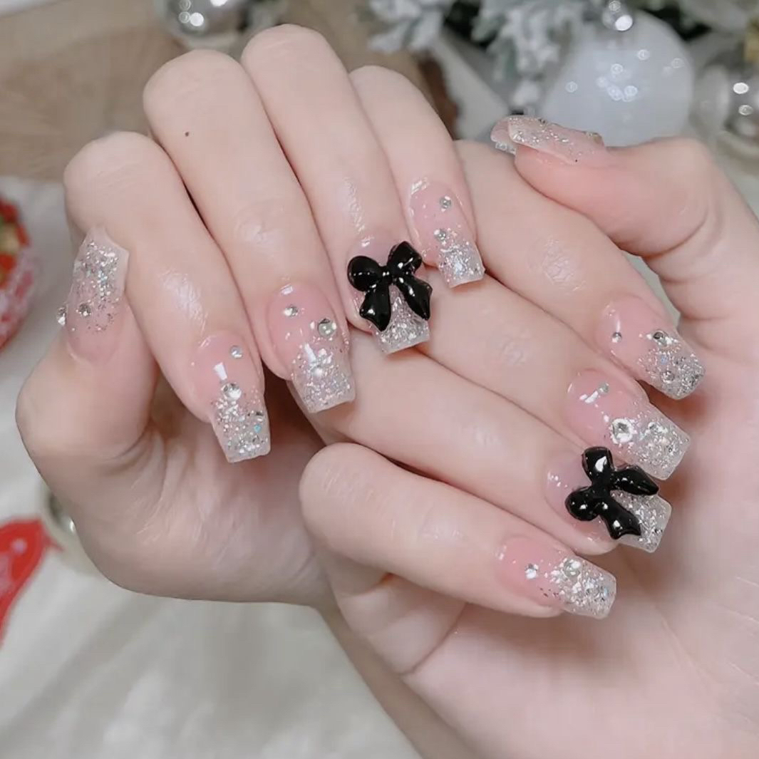 Berry_nails