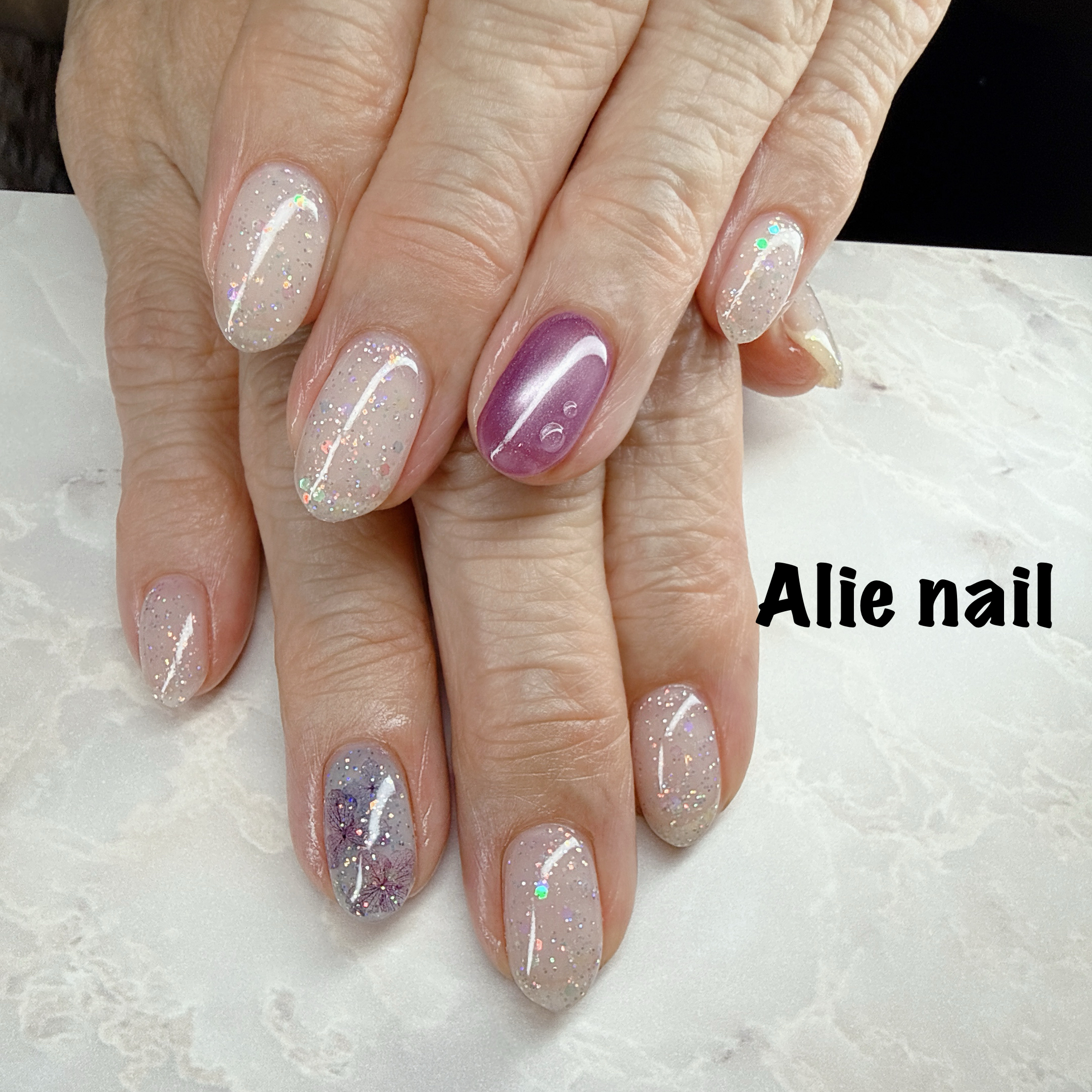 Alie_nail.0822