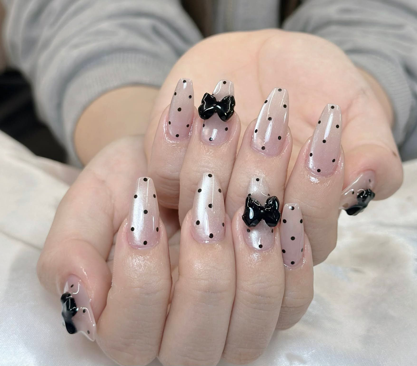 LUNA_Nails