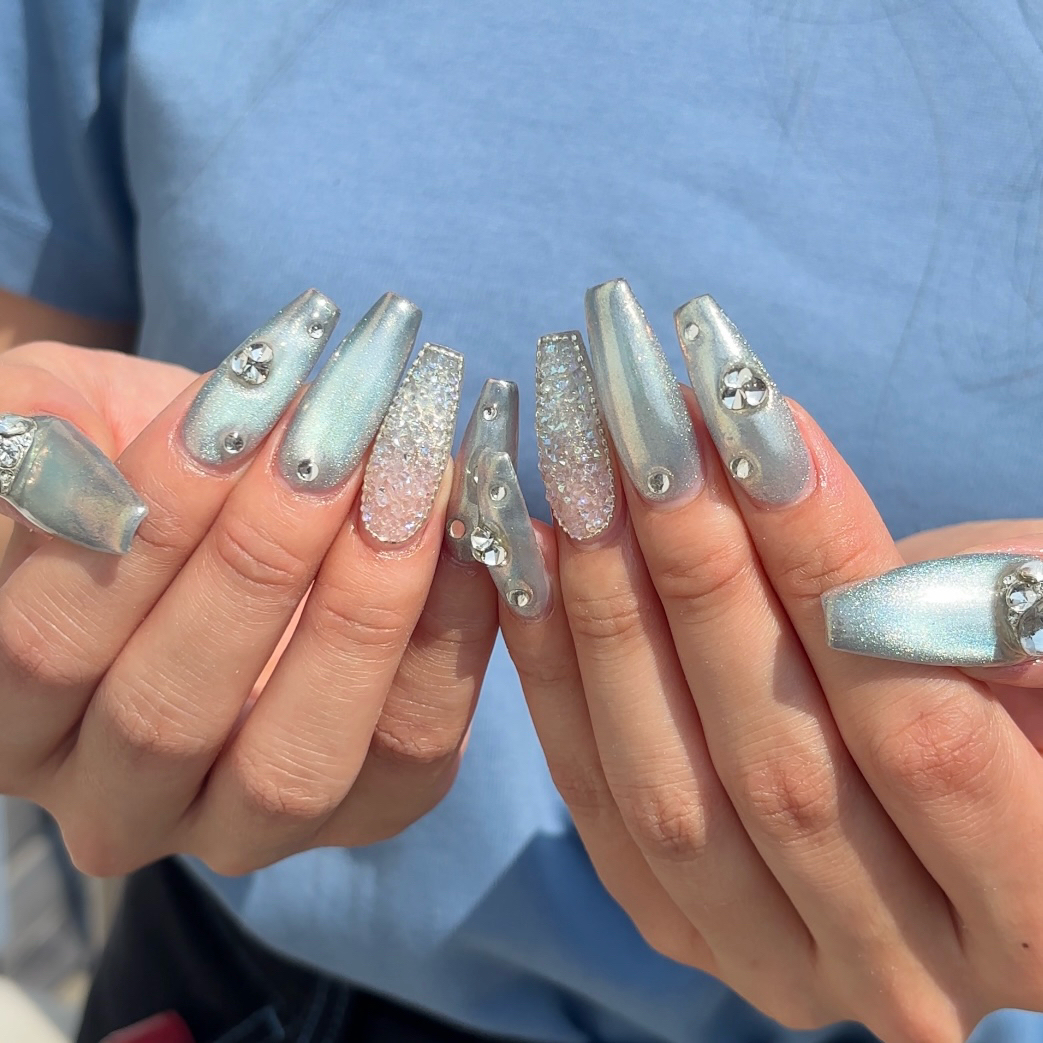 pinkdollhouse_nail