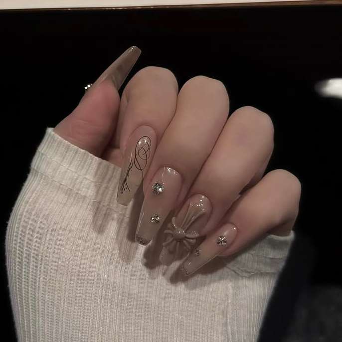 nailAn