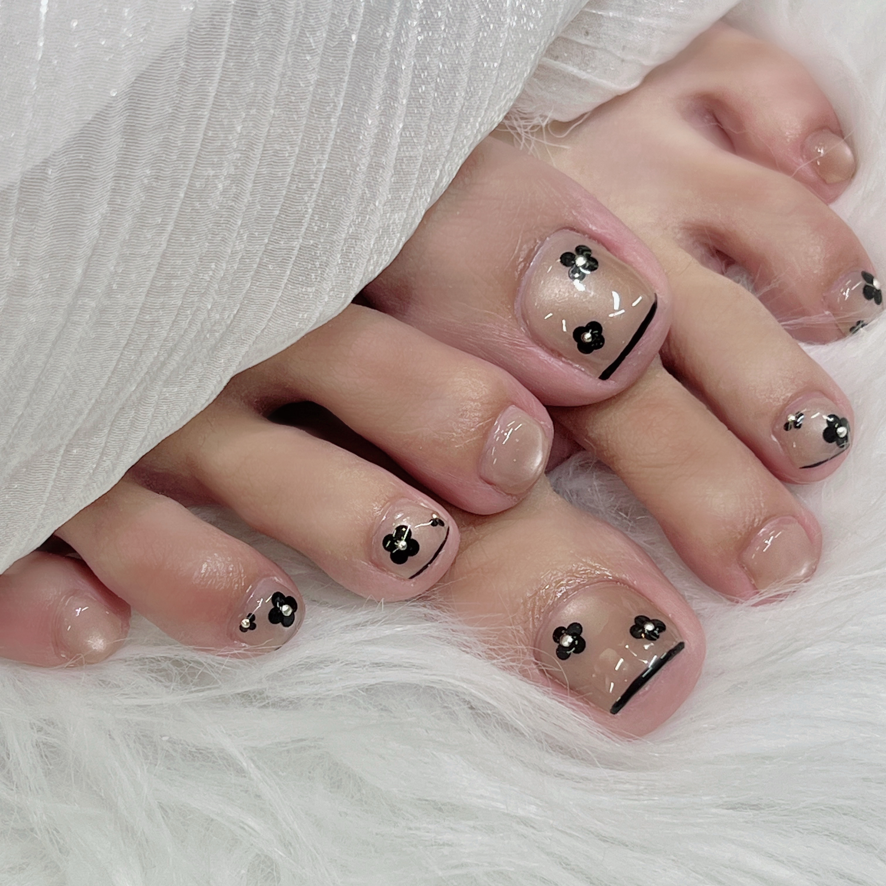 Noa__trunail