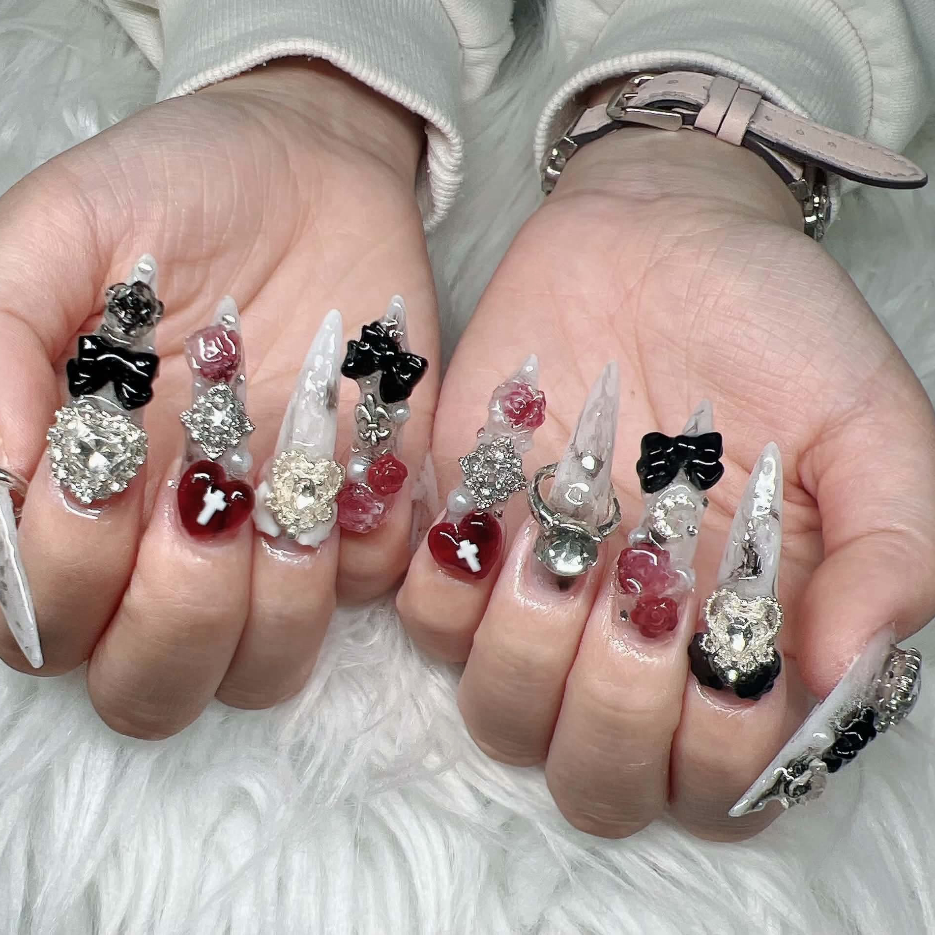 Lee_Nails