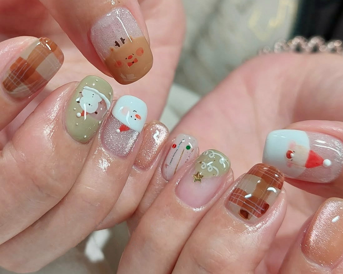 minimus._.nails