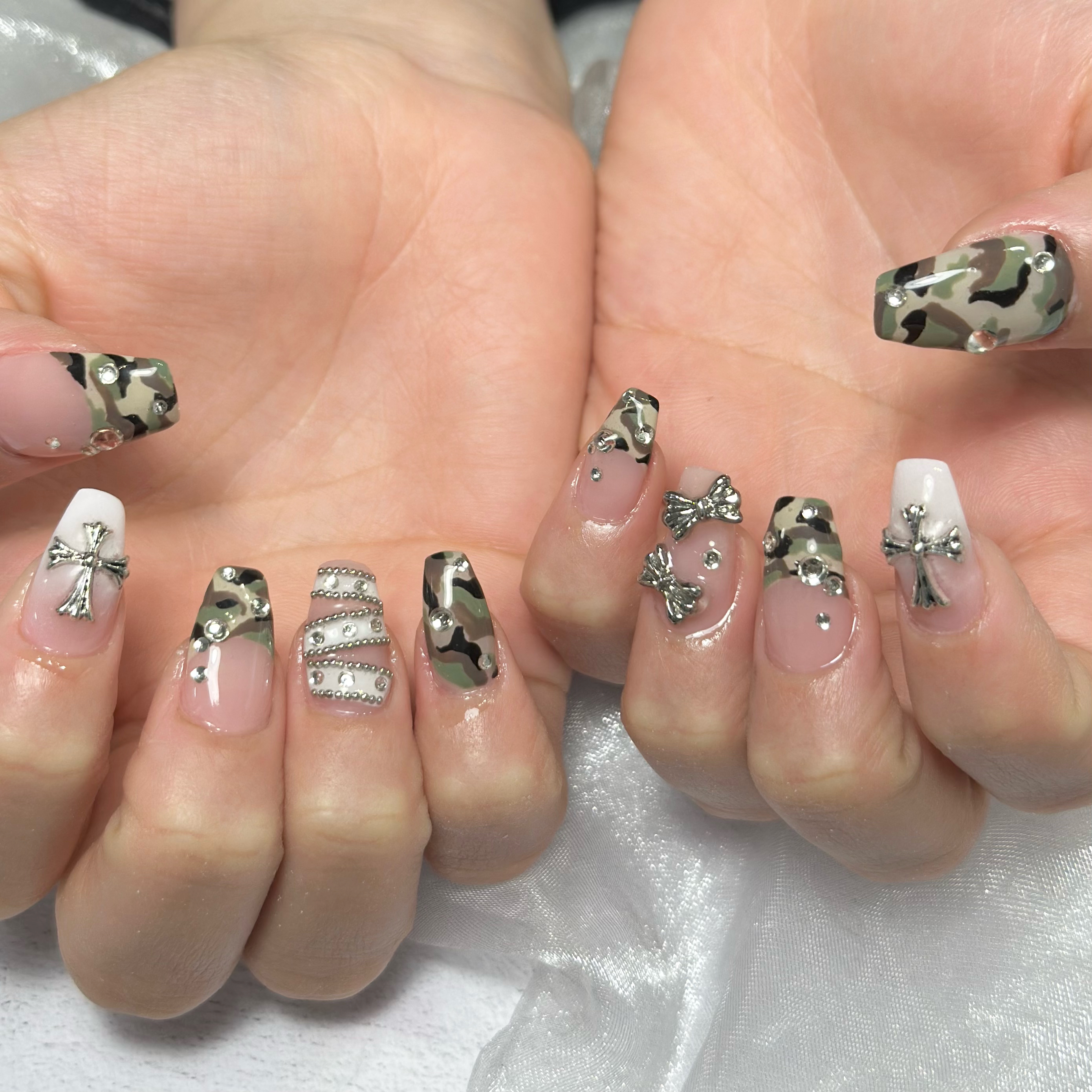 K.__nail