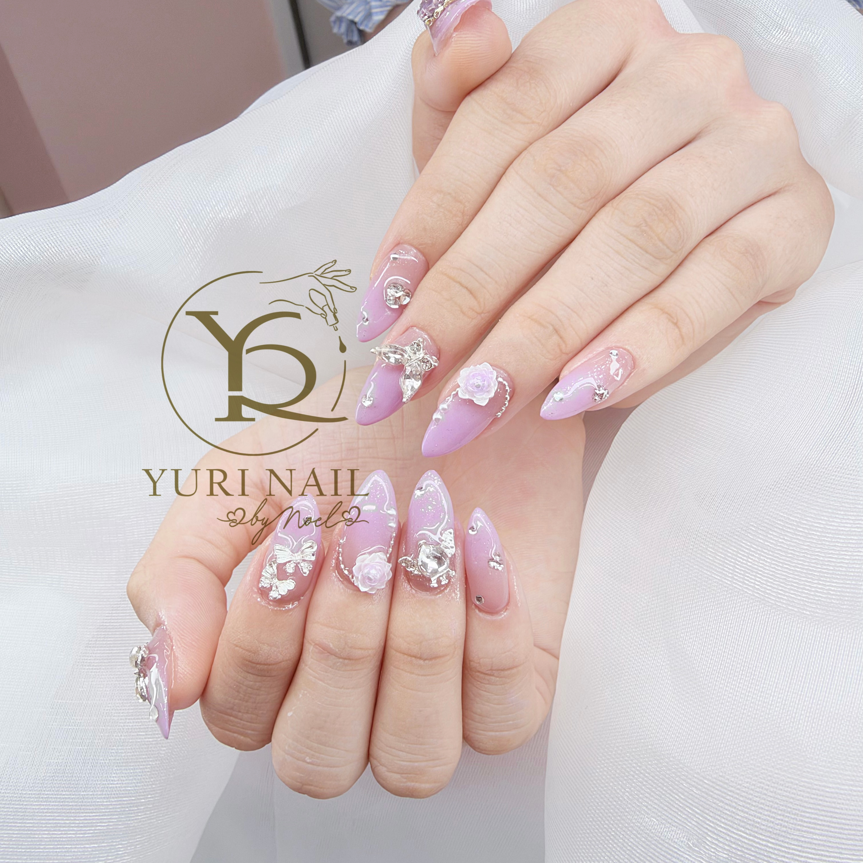 Yuri_nail_Anh