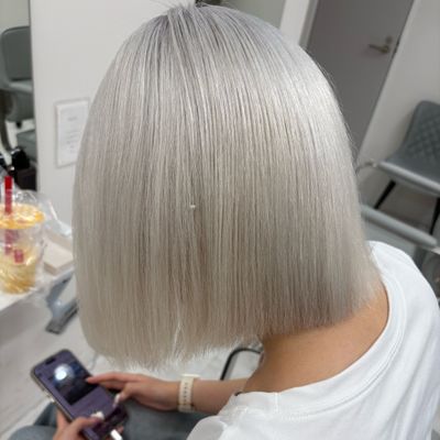 【"黒染め剥がし"ムラ修正】トリプルカラー(ケアブリーチ)＋トリートメント
