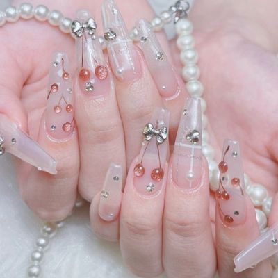 長さだし１０本アートやパーツ付け放題　
10500円