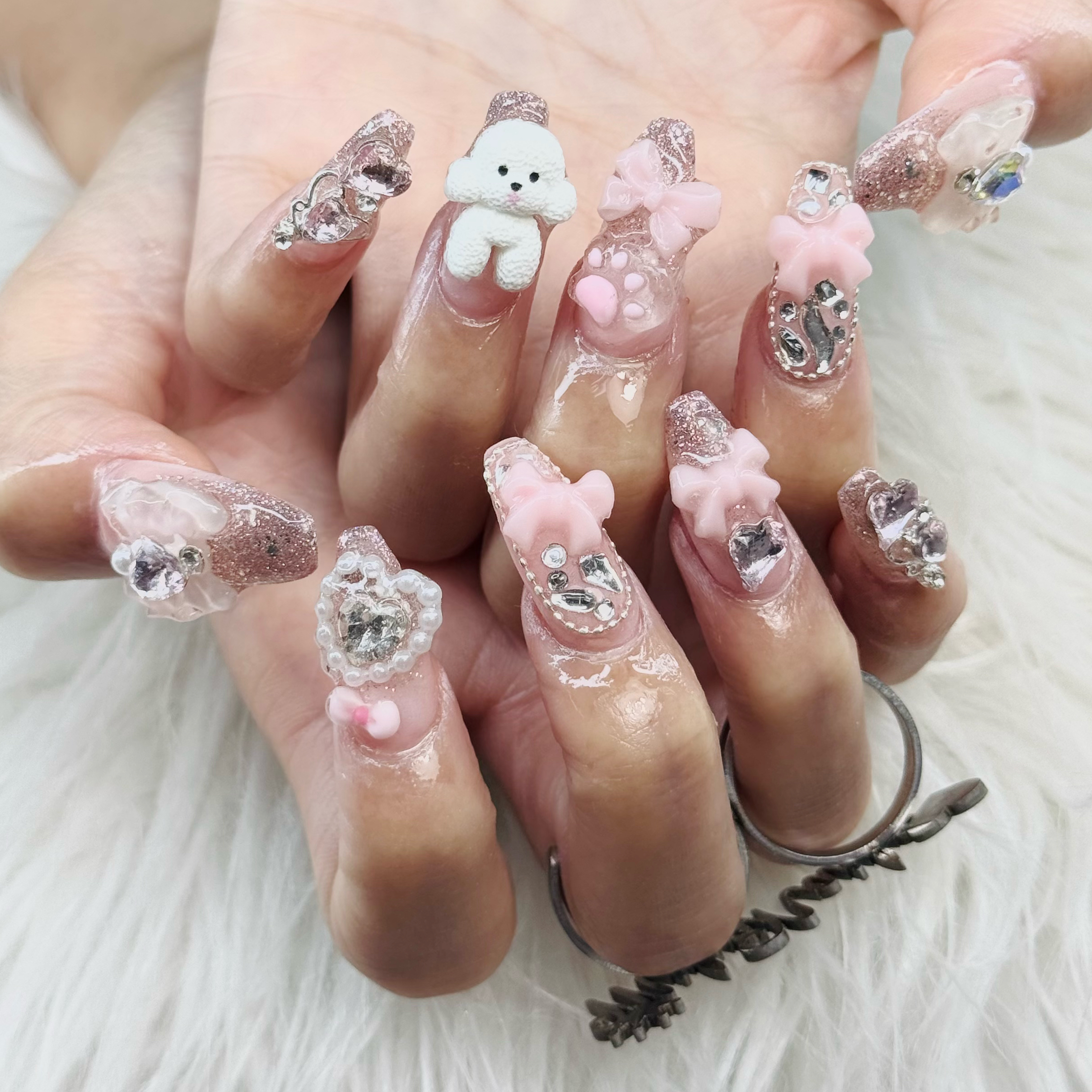 Mimi_MikaBeauty
