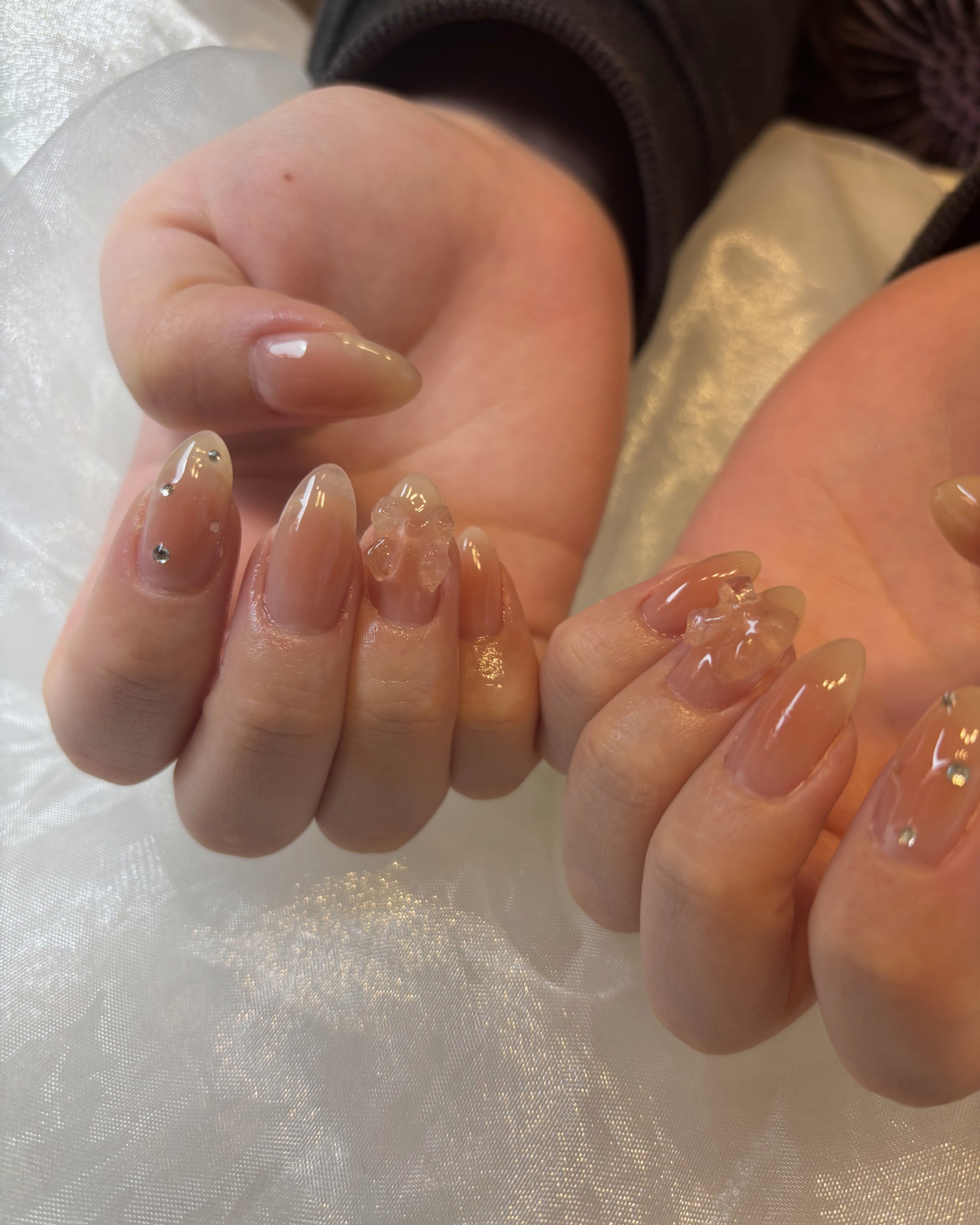 Pomes._.nail