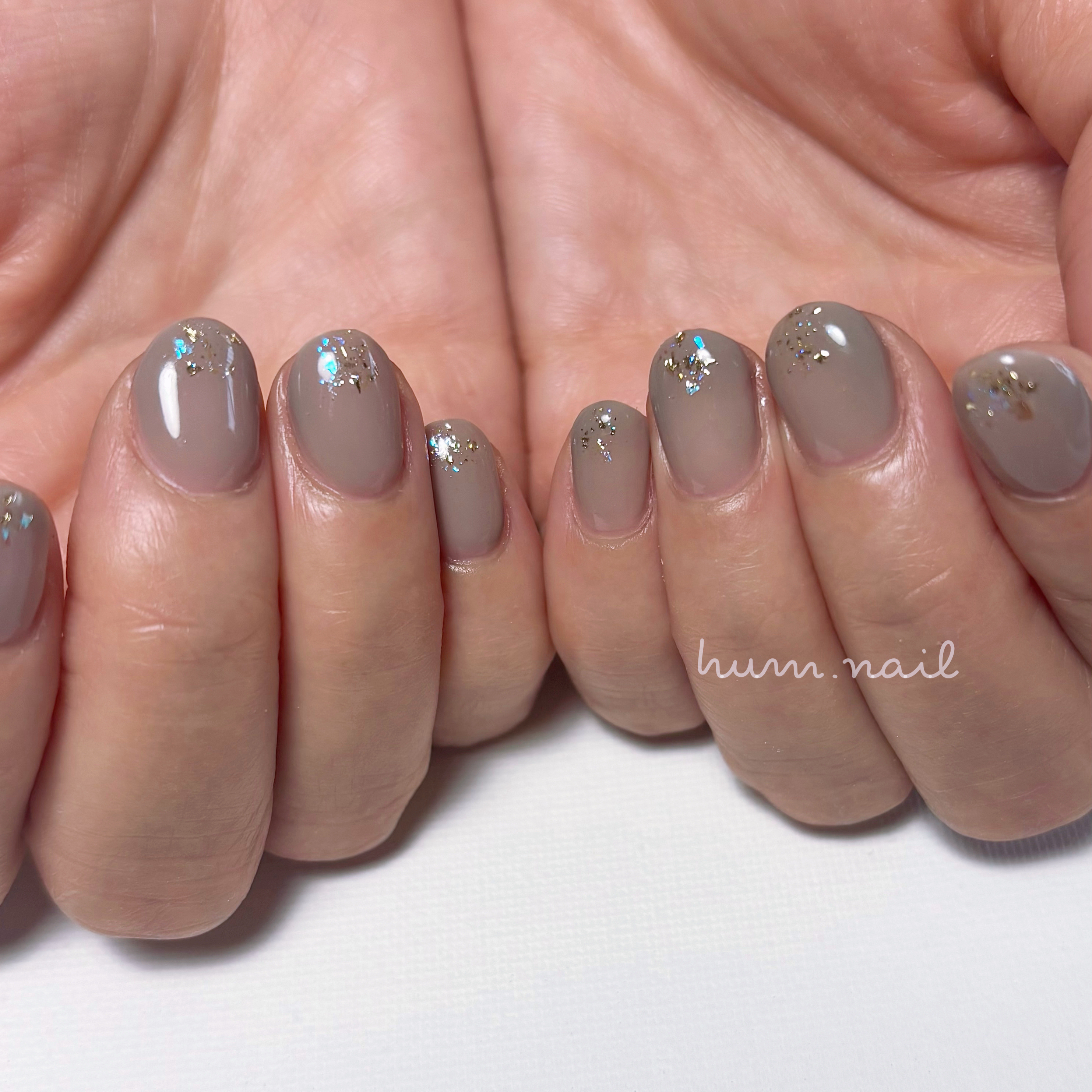hum.nail