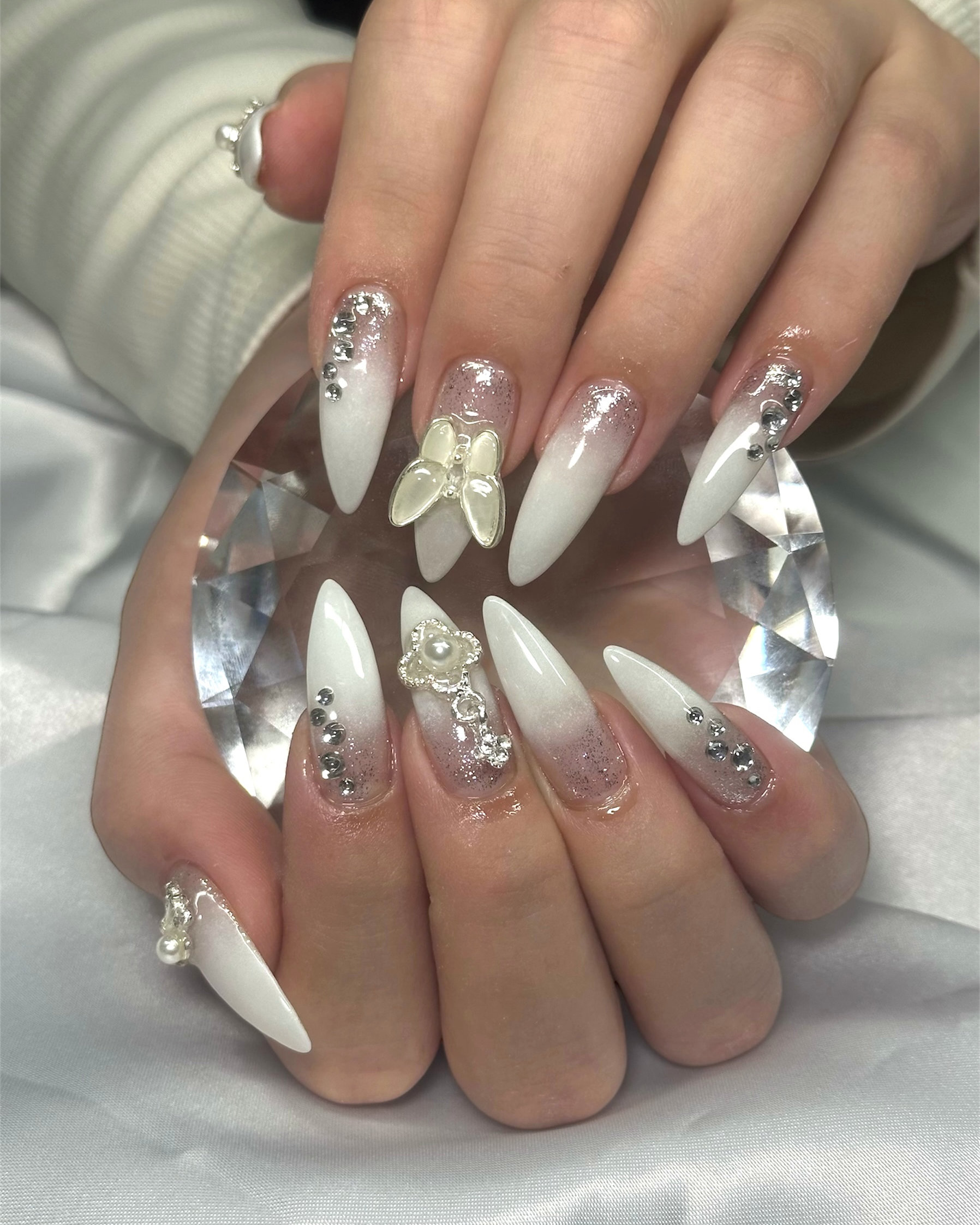 16_nail017
