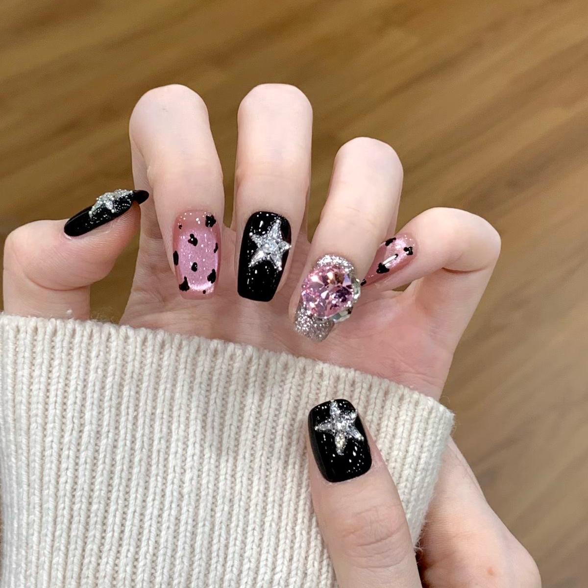 Lana_nail_Mimi