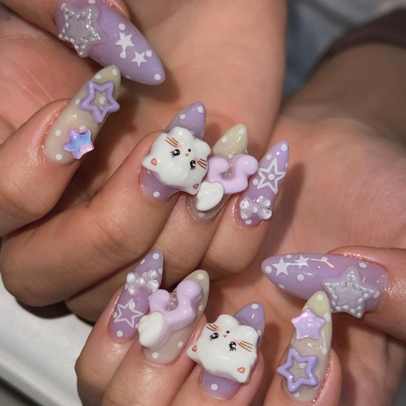 Lyn.Nail