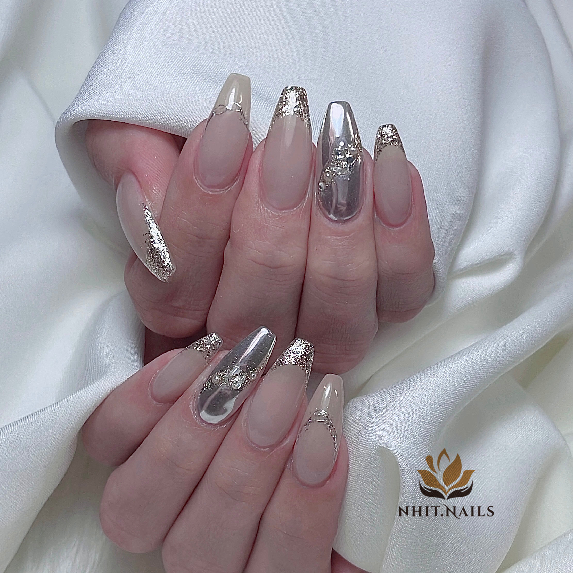 Nhit.Nails