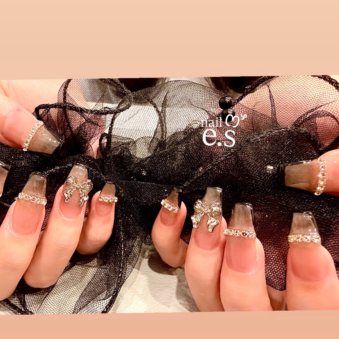 e.s_nail