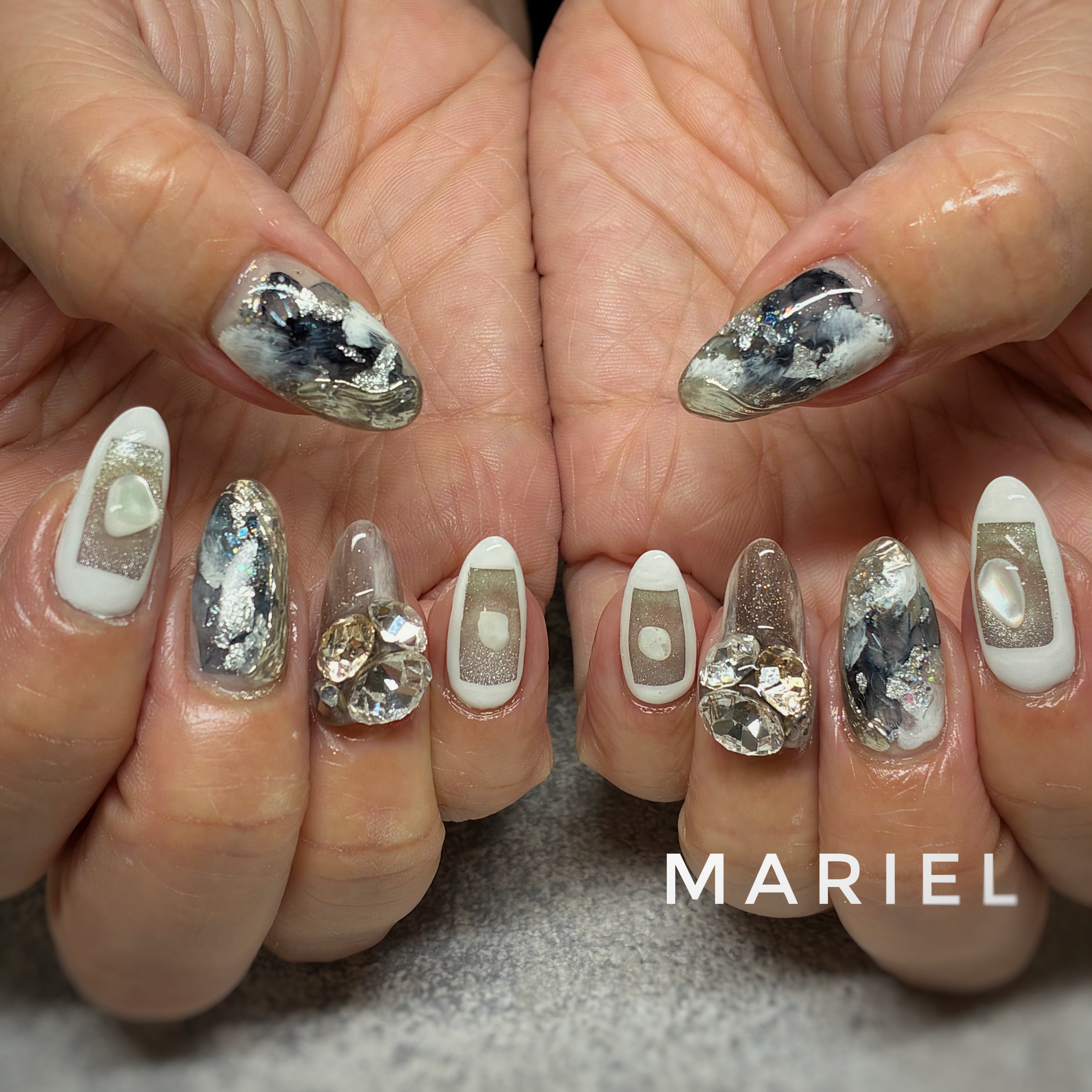Nail_mariel