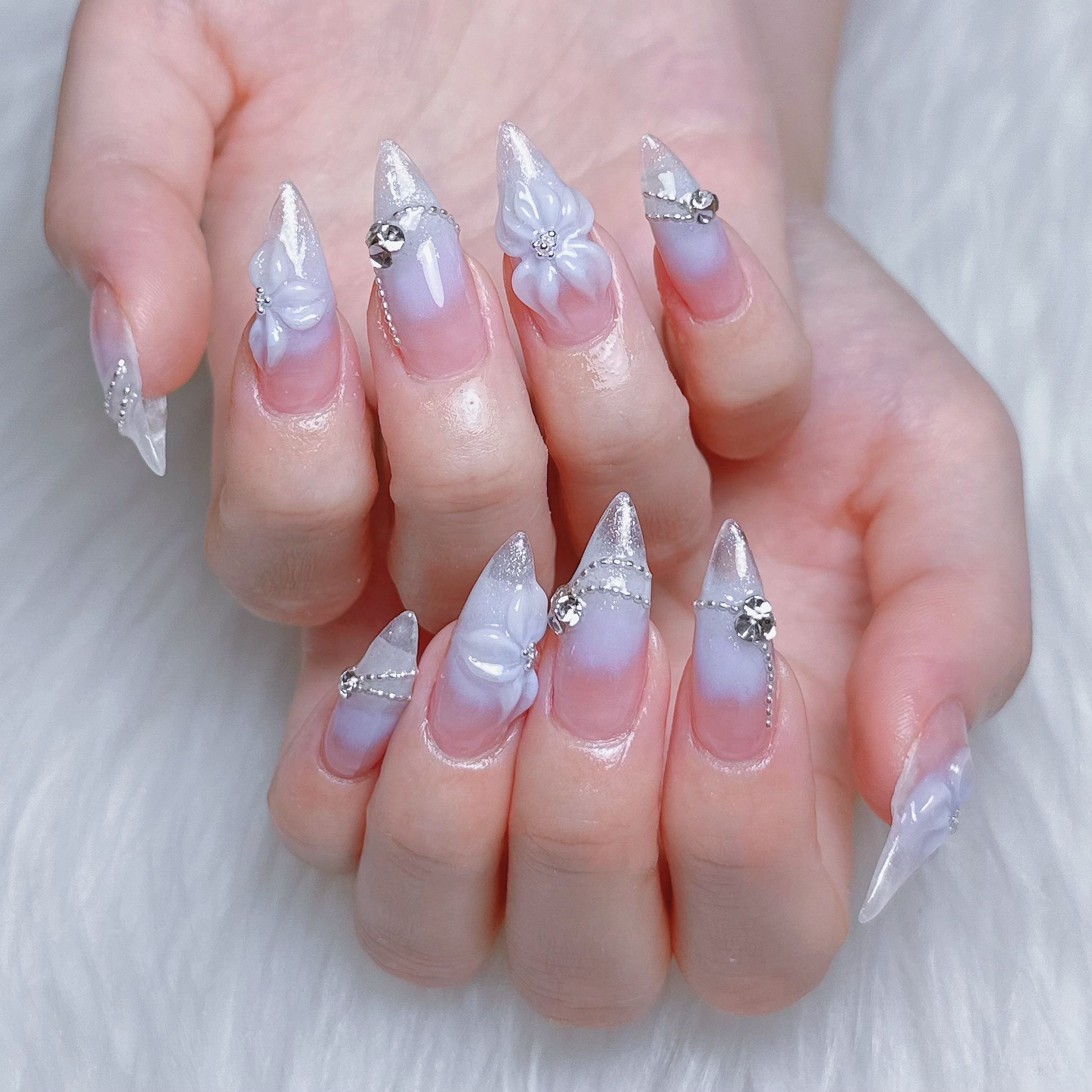 nail.ain