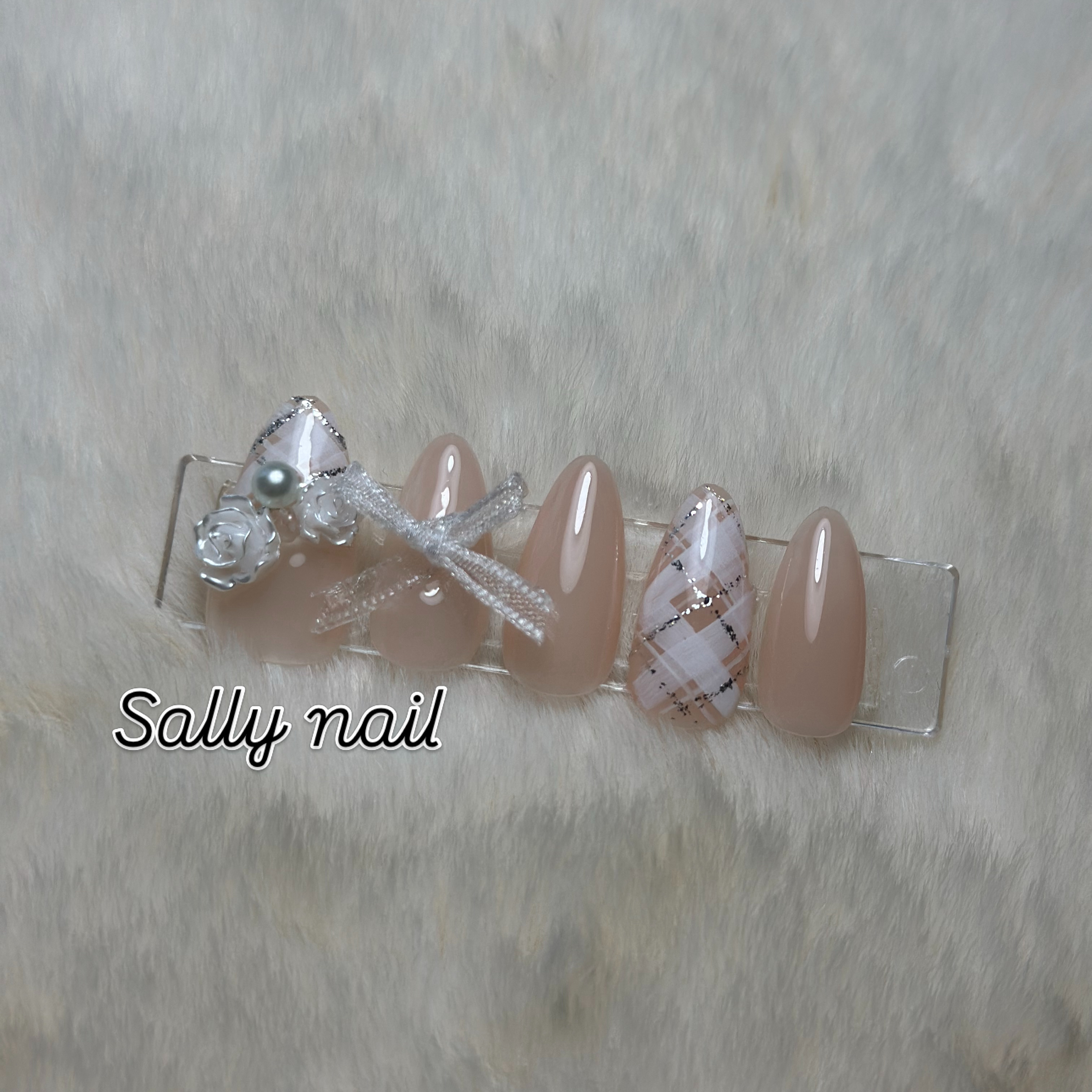 Sally_nail
