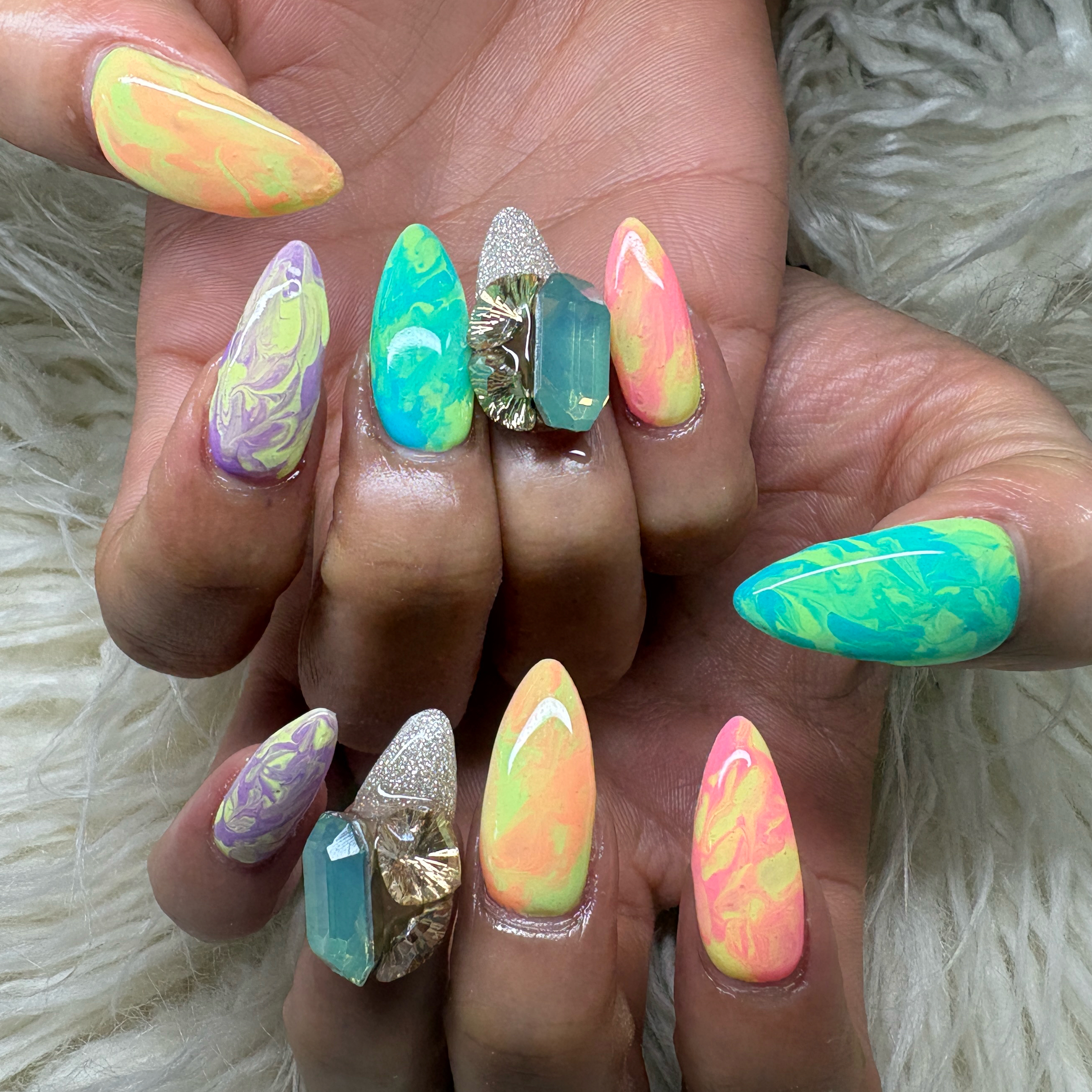 Nail_salon_LuaR