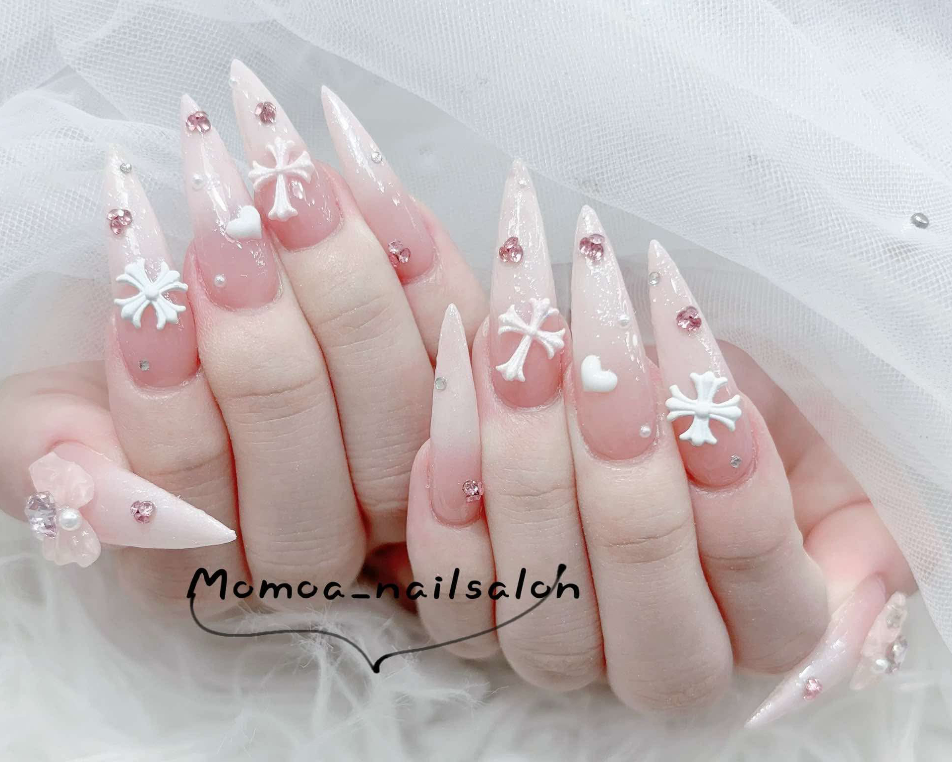 momoanail_kira