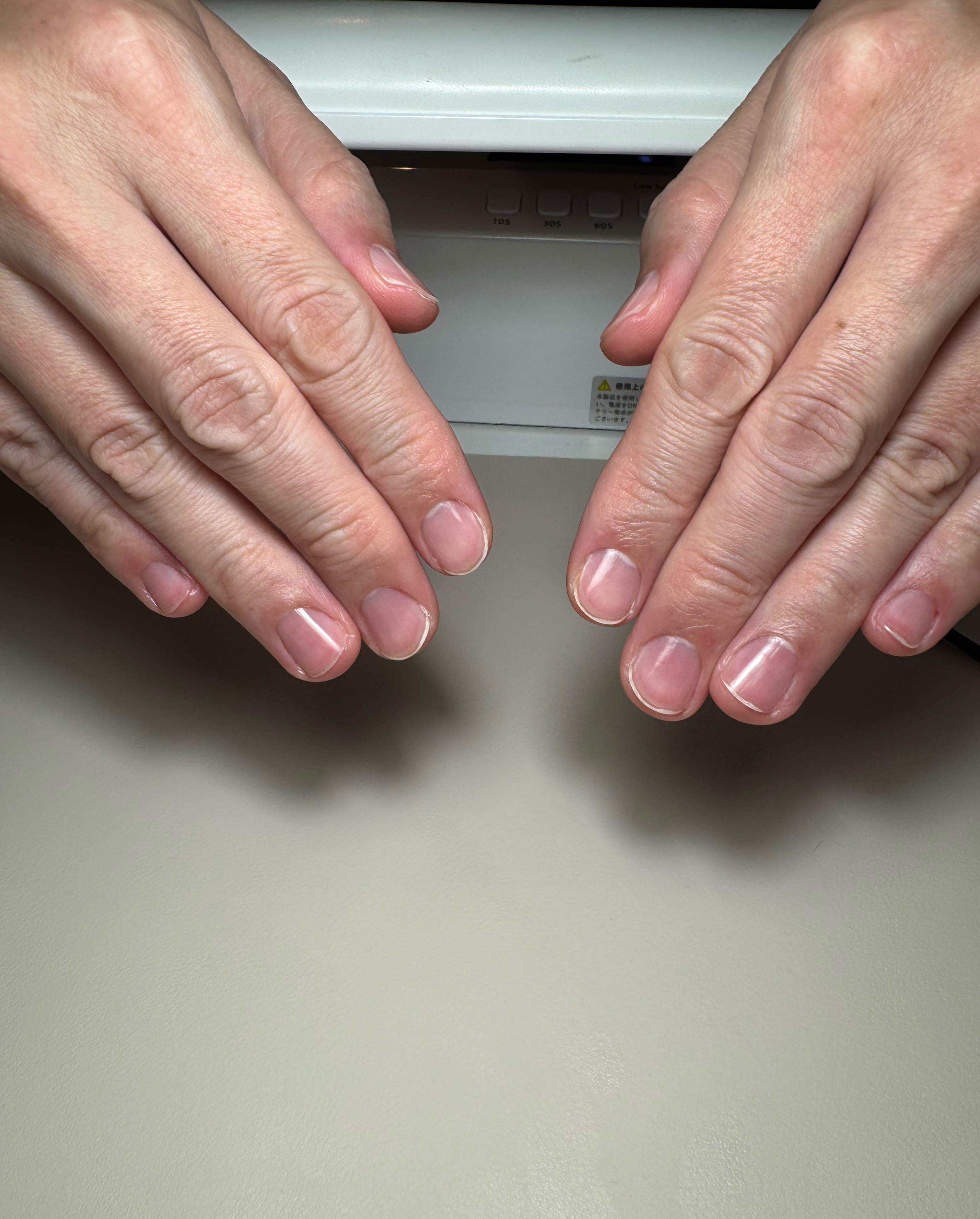 KIKI_nailroom