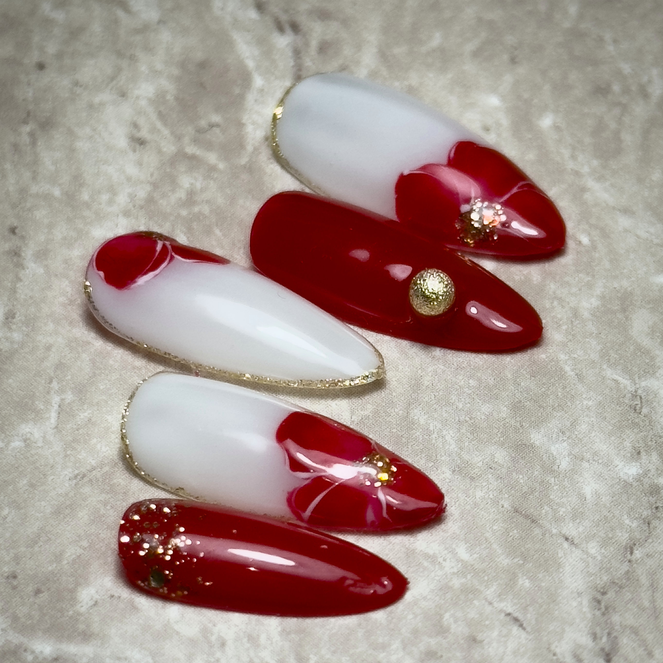 nail.salon.lady