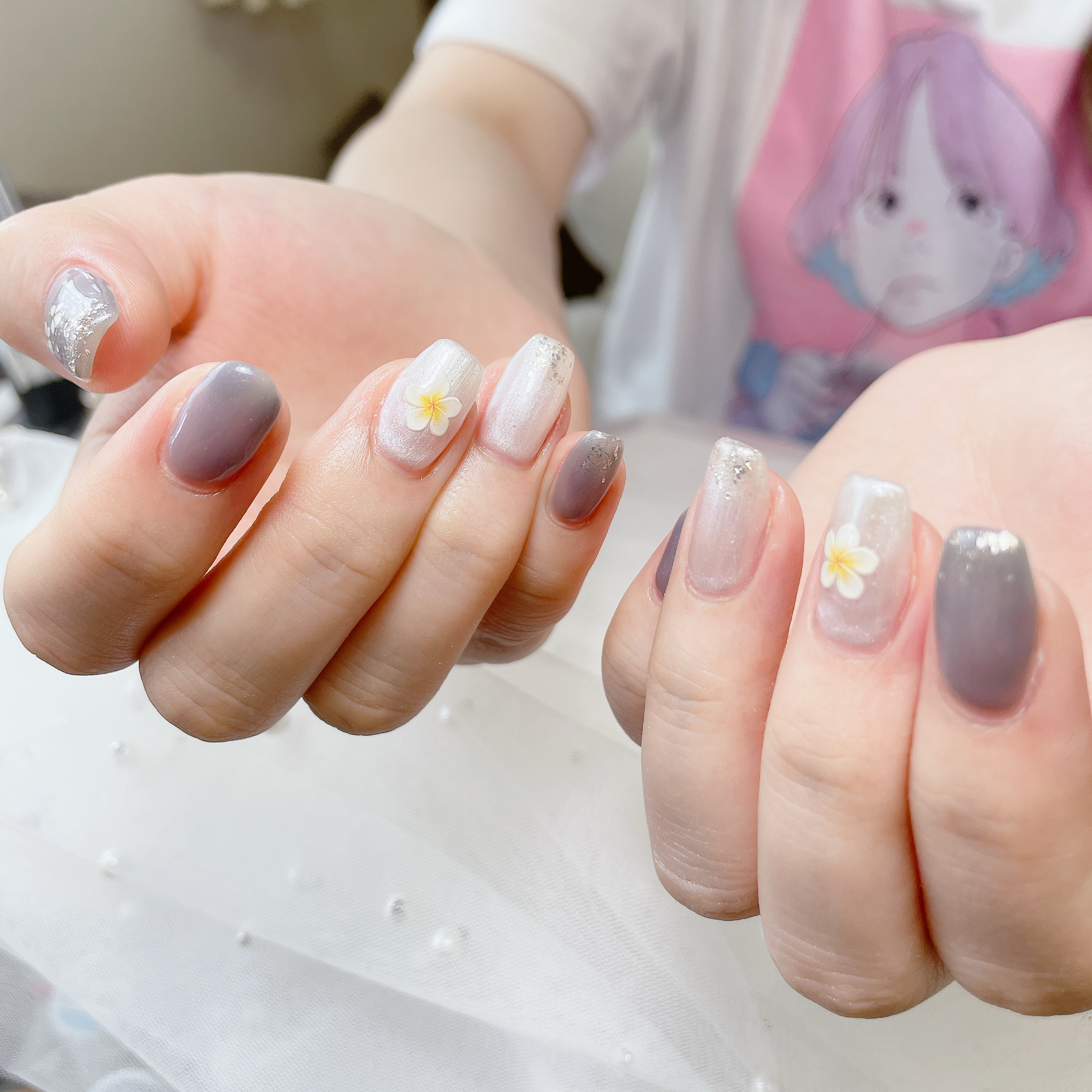 Tiara_nail_mari