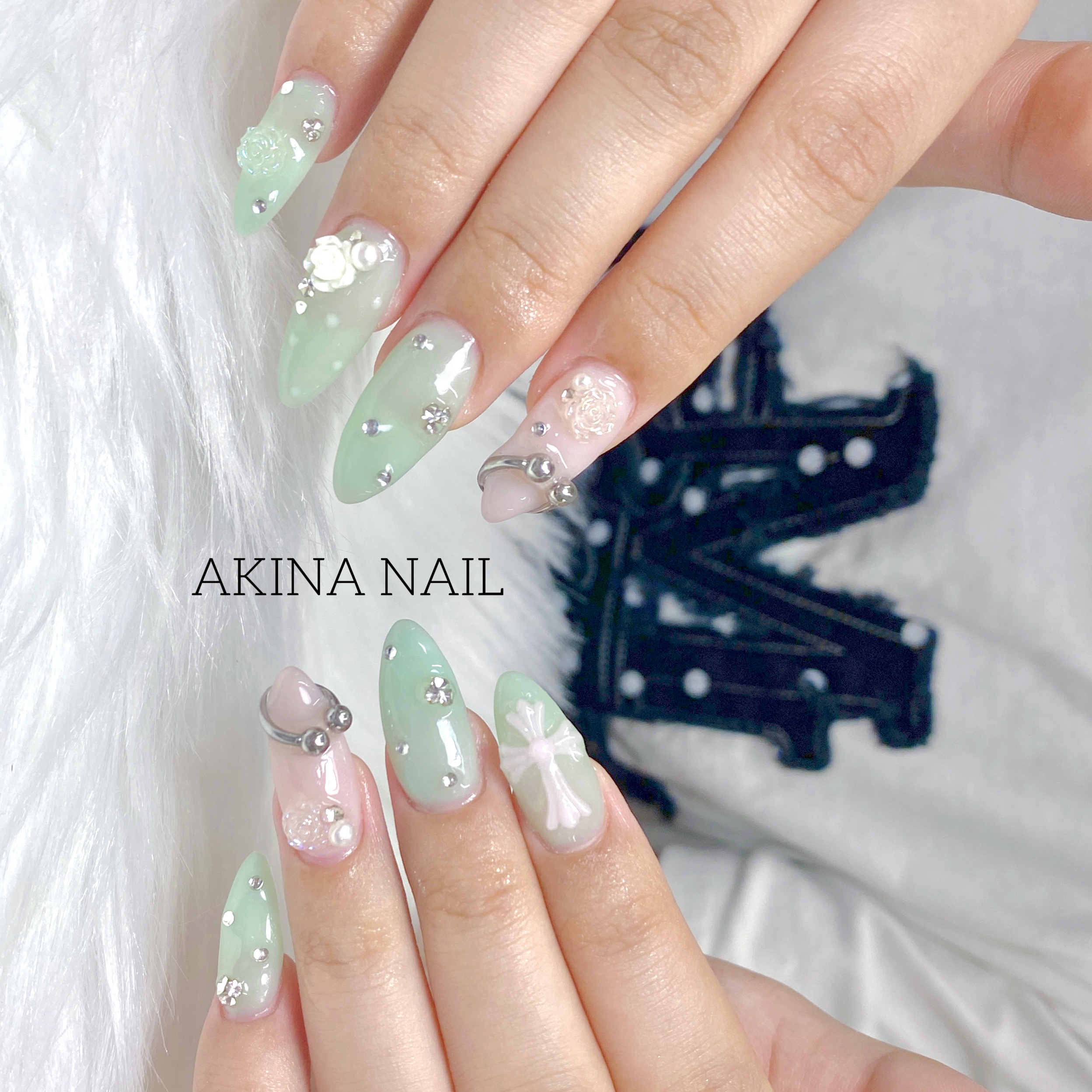 Mirai_Nails