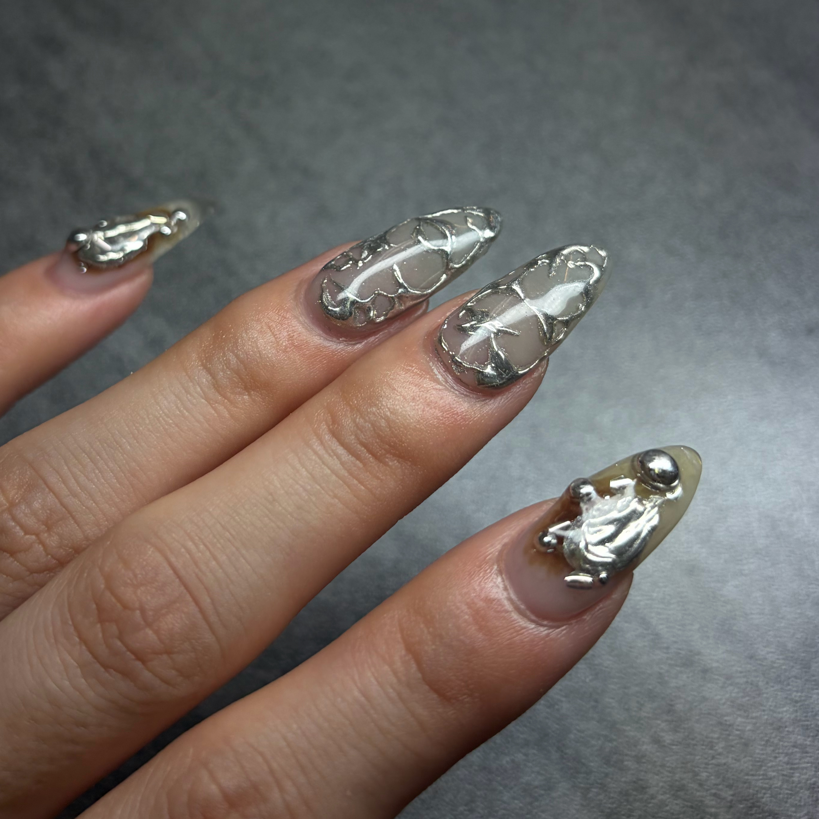 Ann.nail_arisa