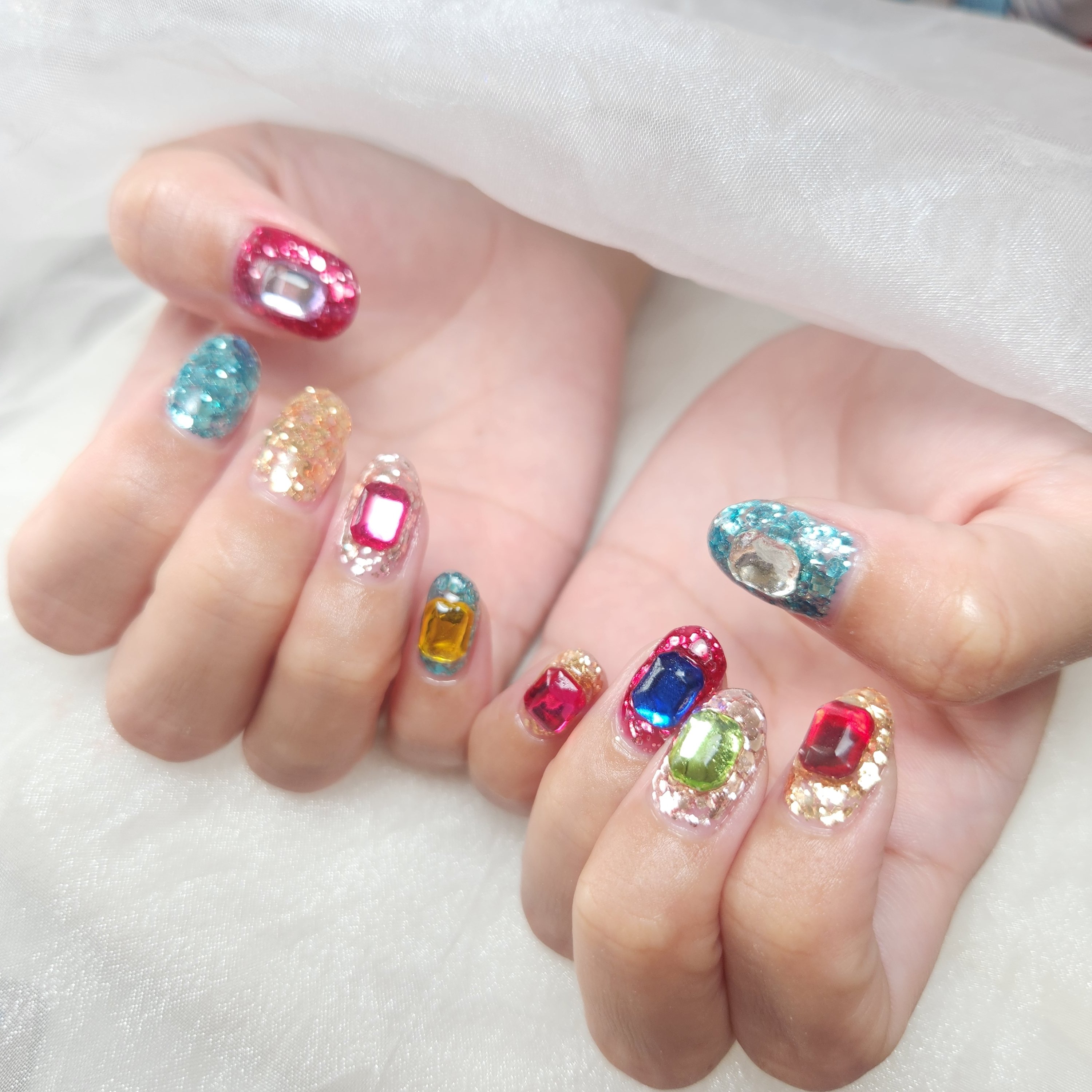 Nailroomno.3