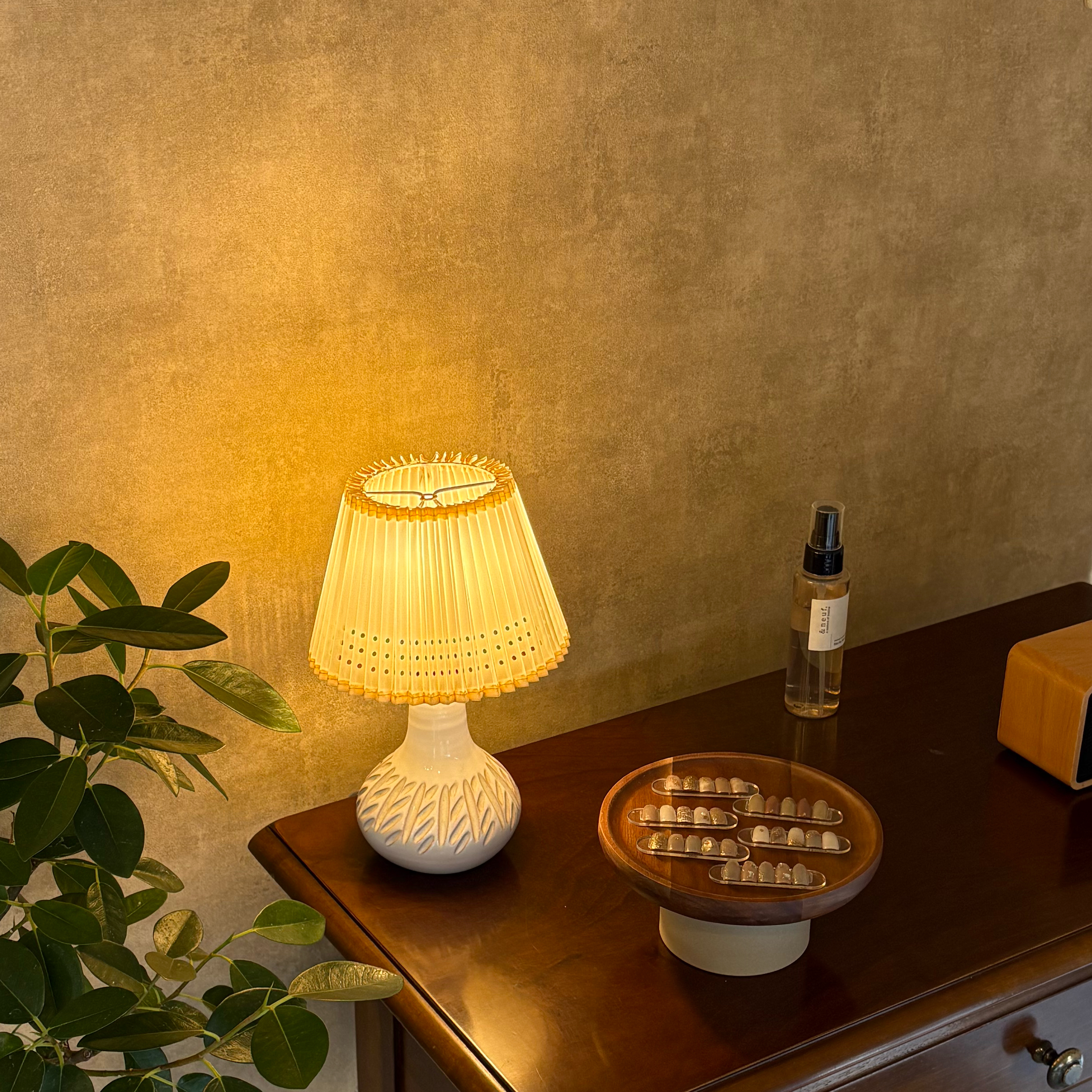 NailSalonLewju