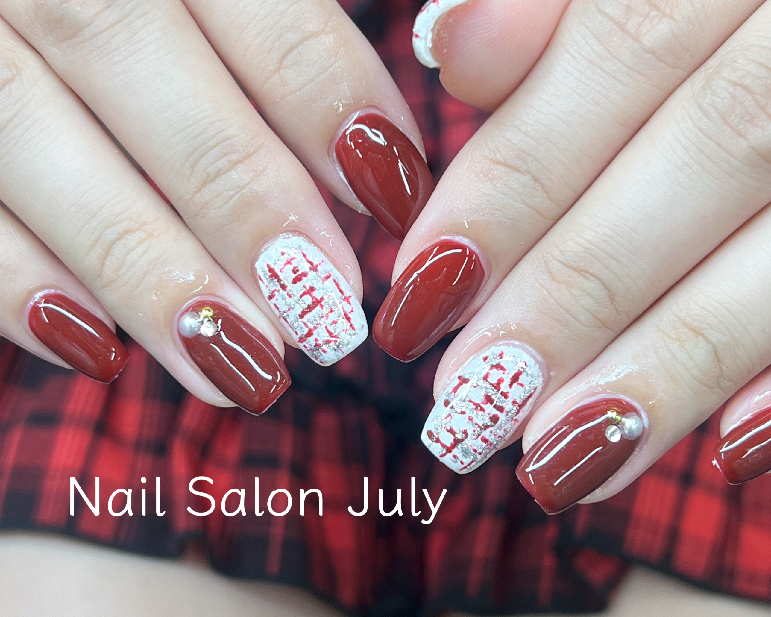 Nail_salon_July