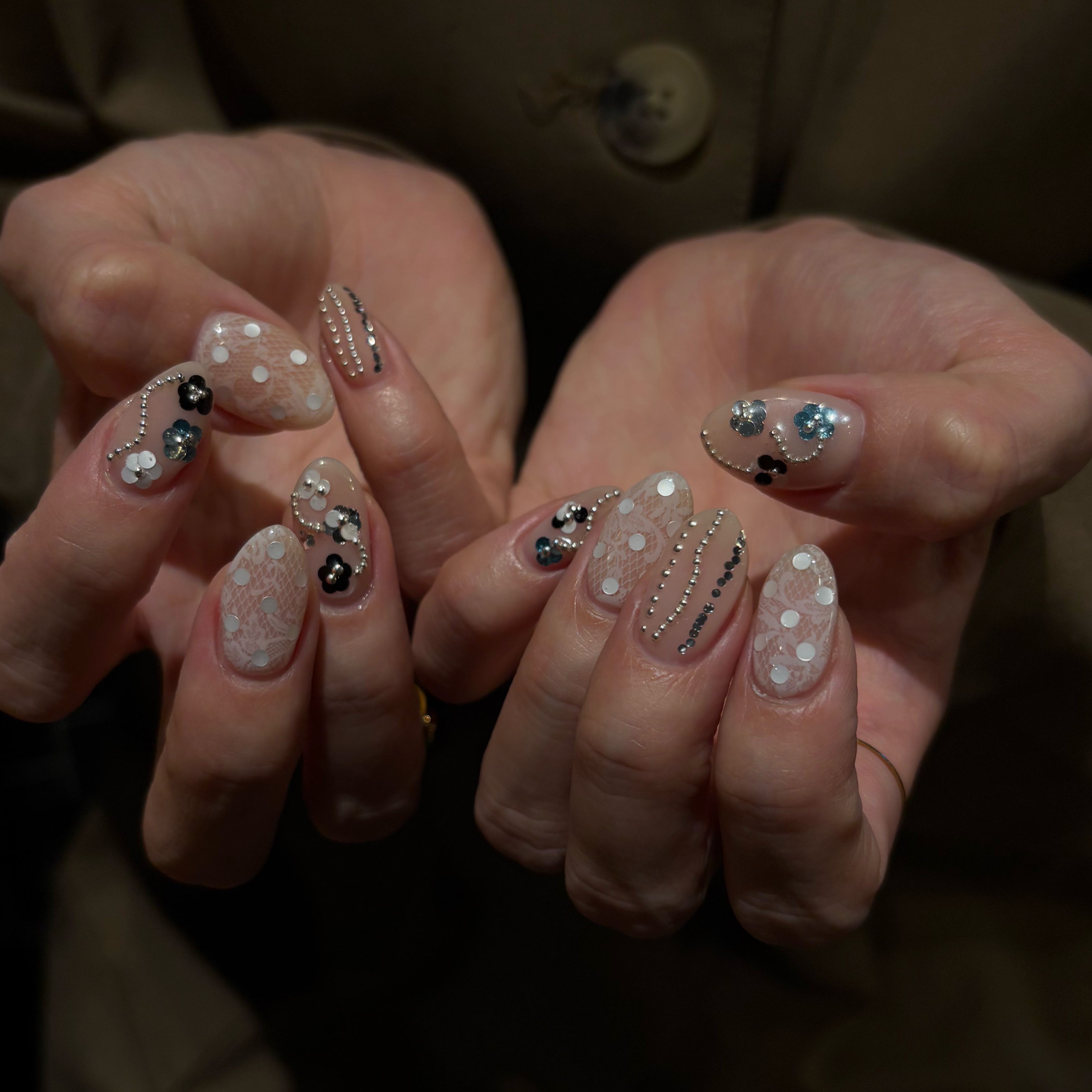 aoi.trunail