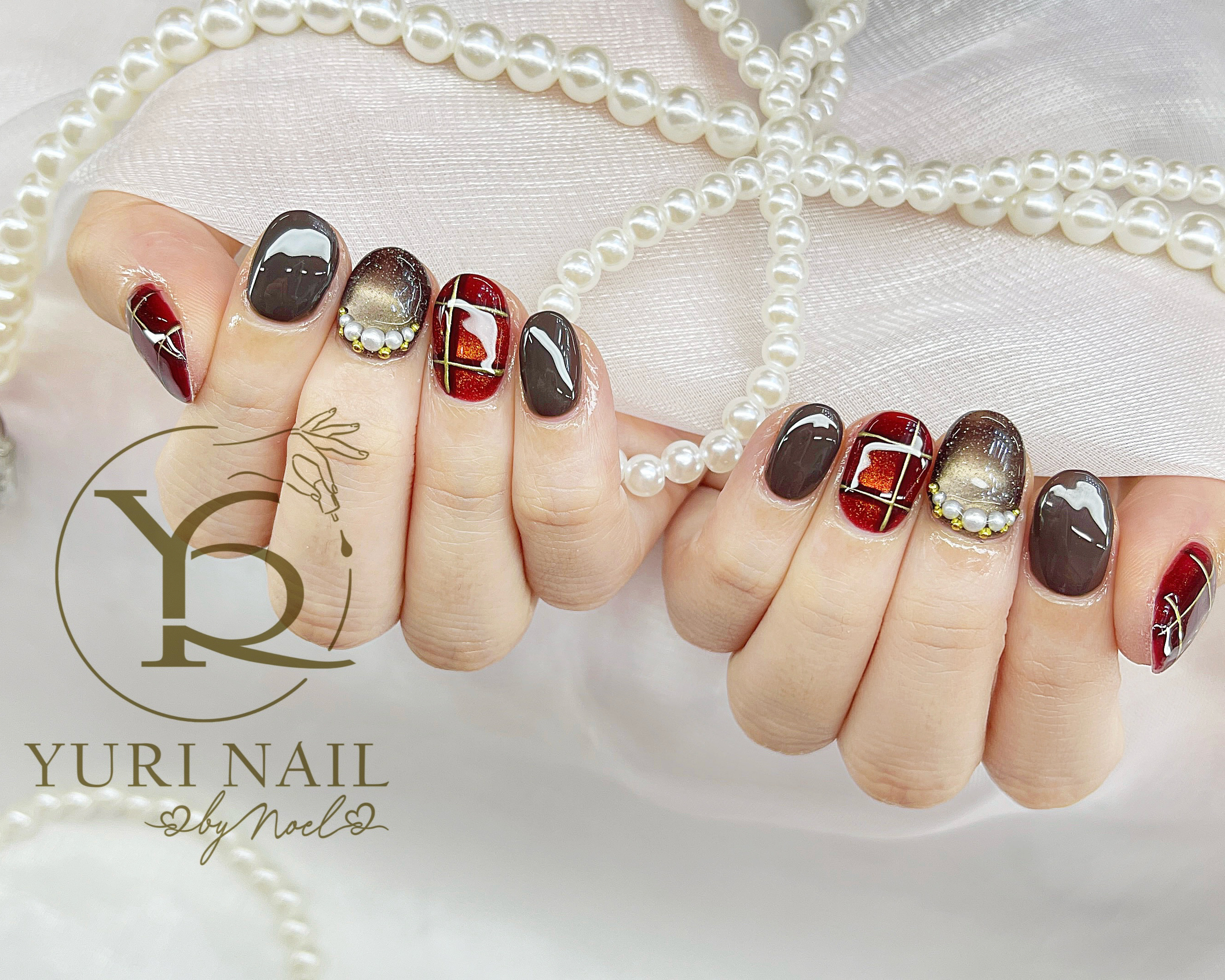 Yuri_nail_Anh