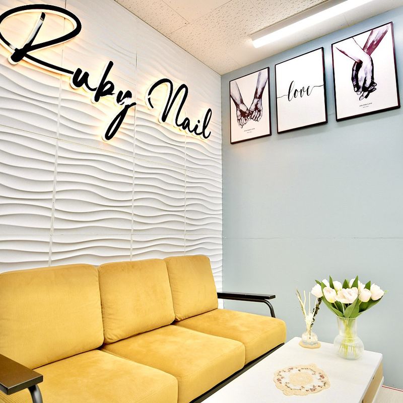 ルビーネイル太閤通駅店