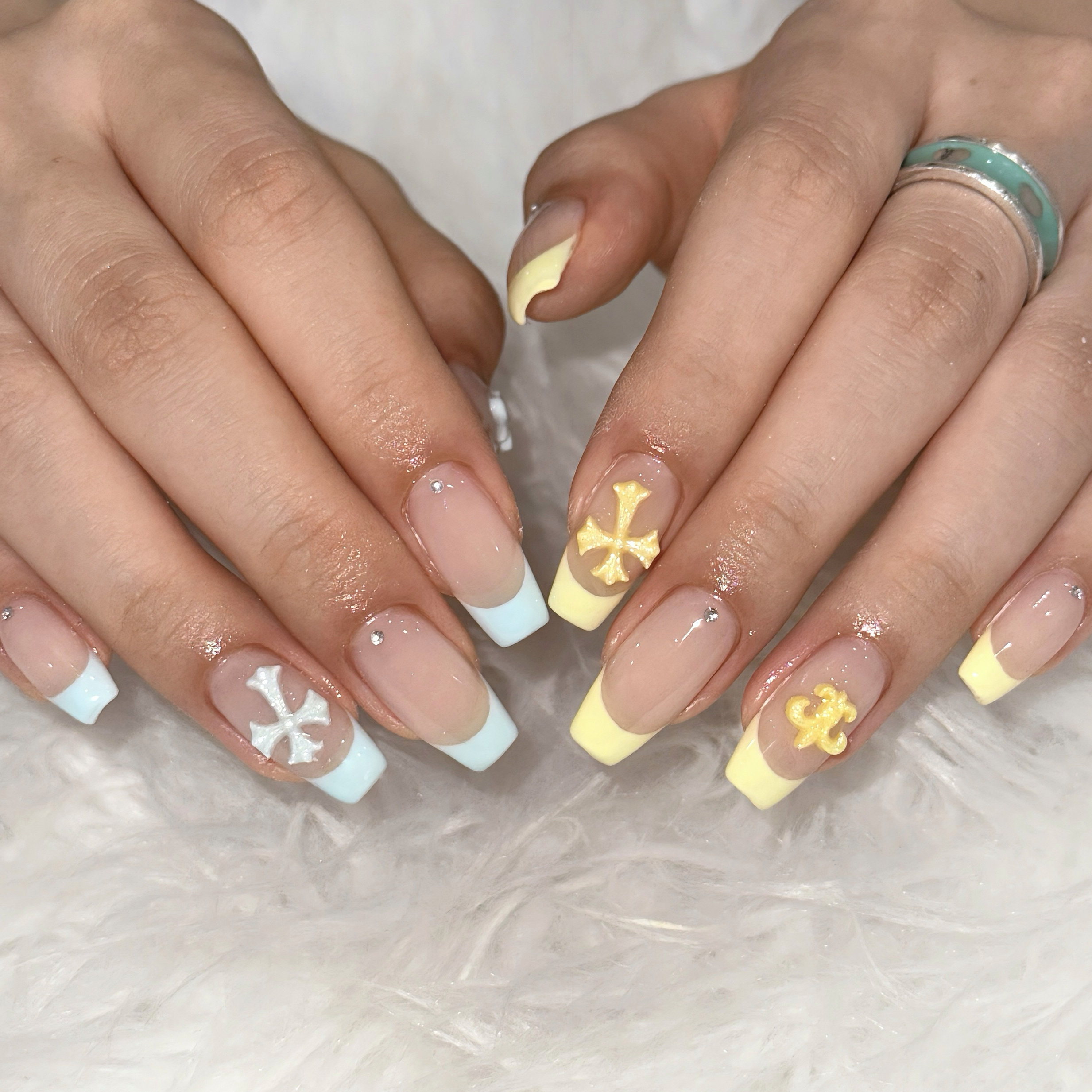 y__i.nail