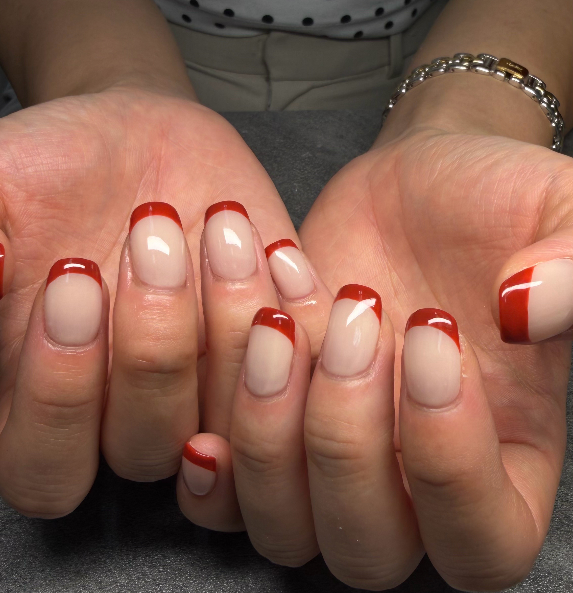 Ann.nail_arisa