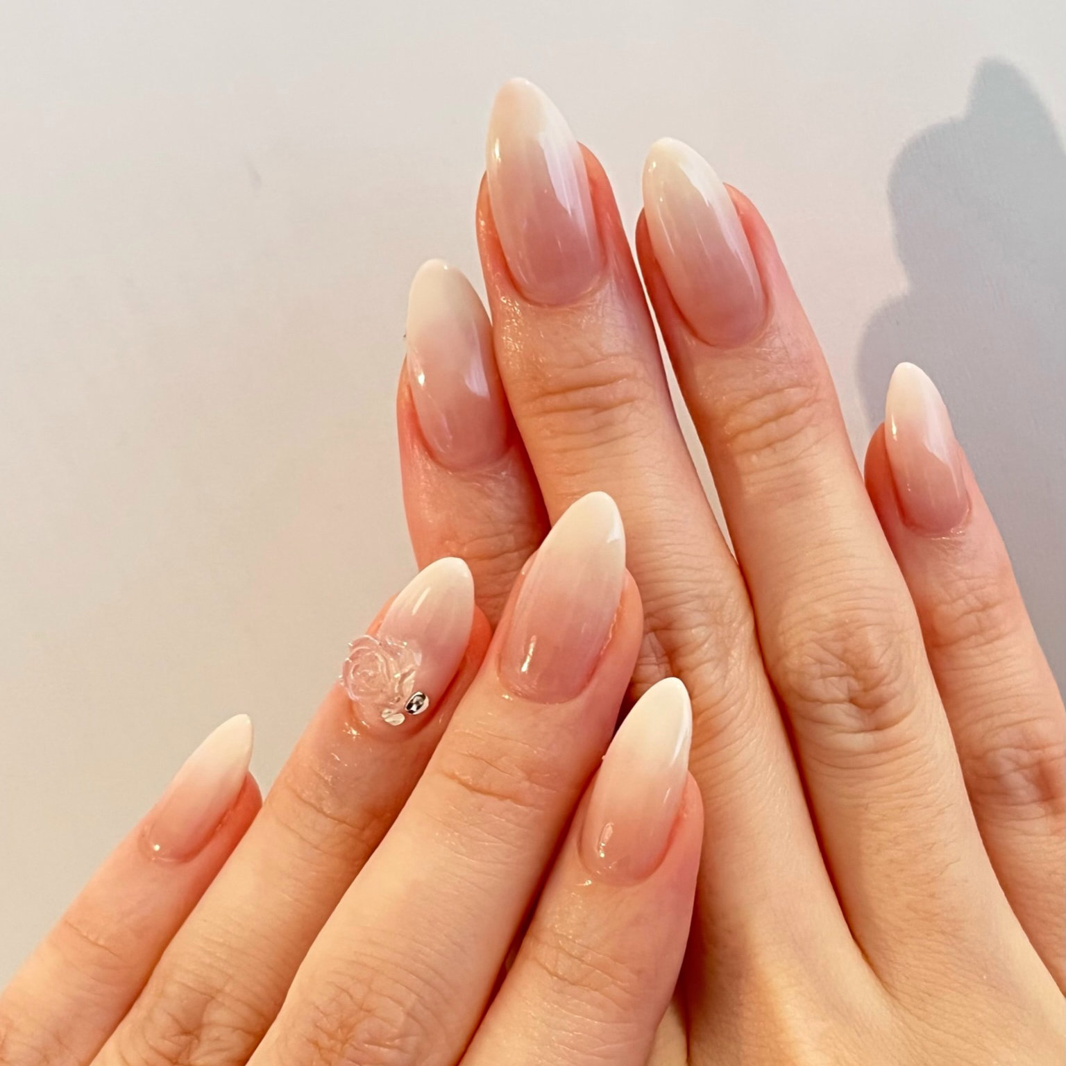 Nail_Lilydot_