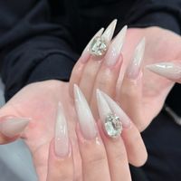 miumiu_nail