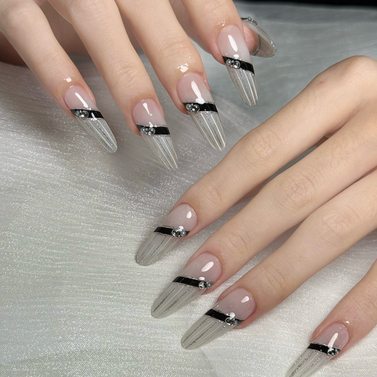 DAISY_NAIL_MIA