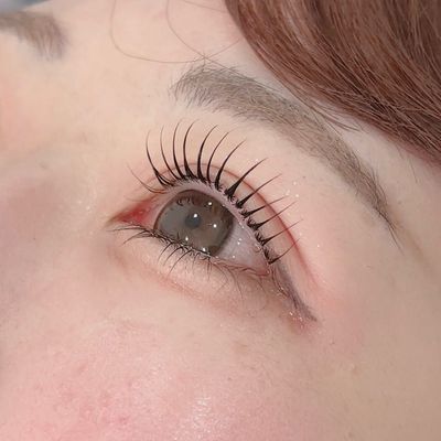 ブラックティントパーマ(マスカラパーマ)|目力も毛並みも完成度の高い目元へ