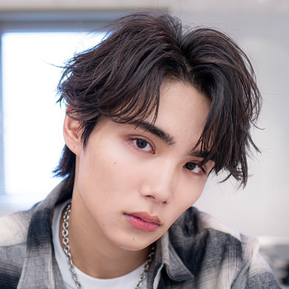 Hallis_shin