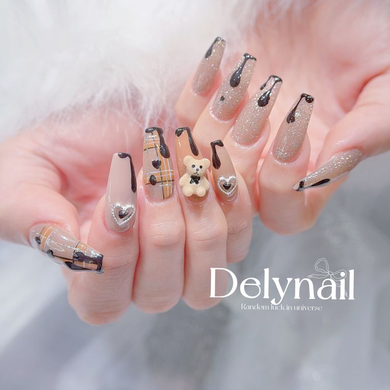 DELY_NAIL