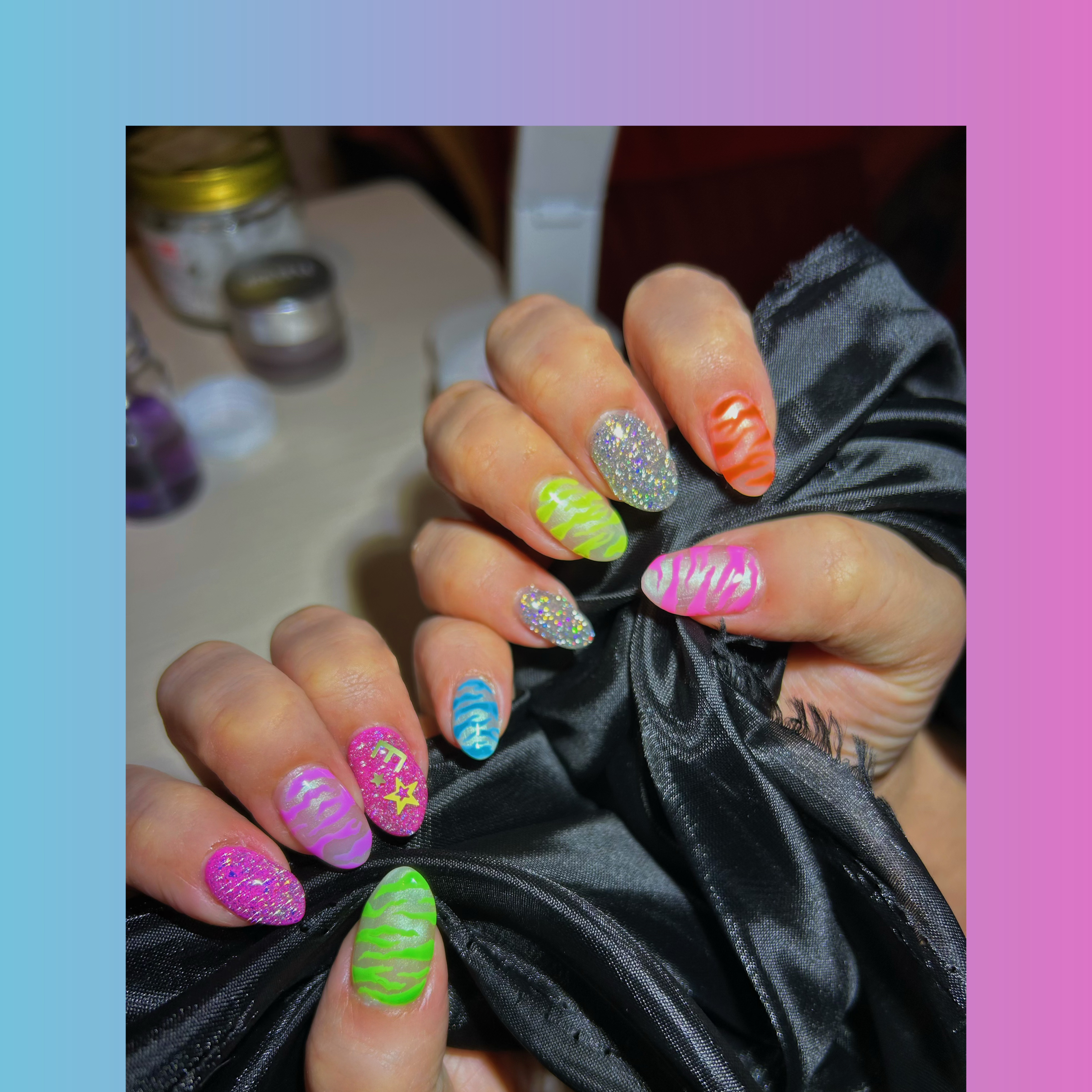 Kiki_to_nail