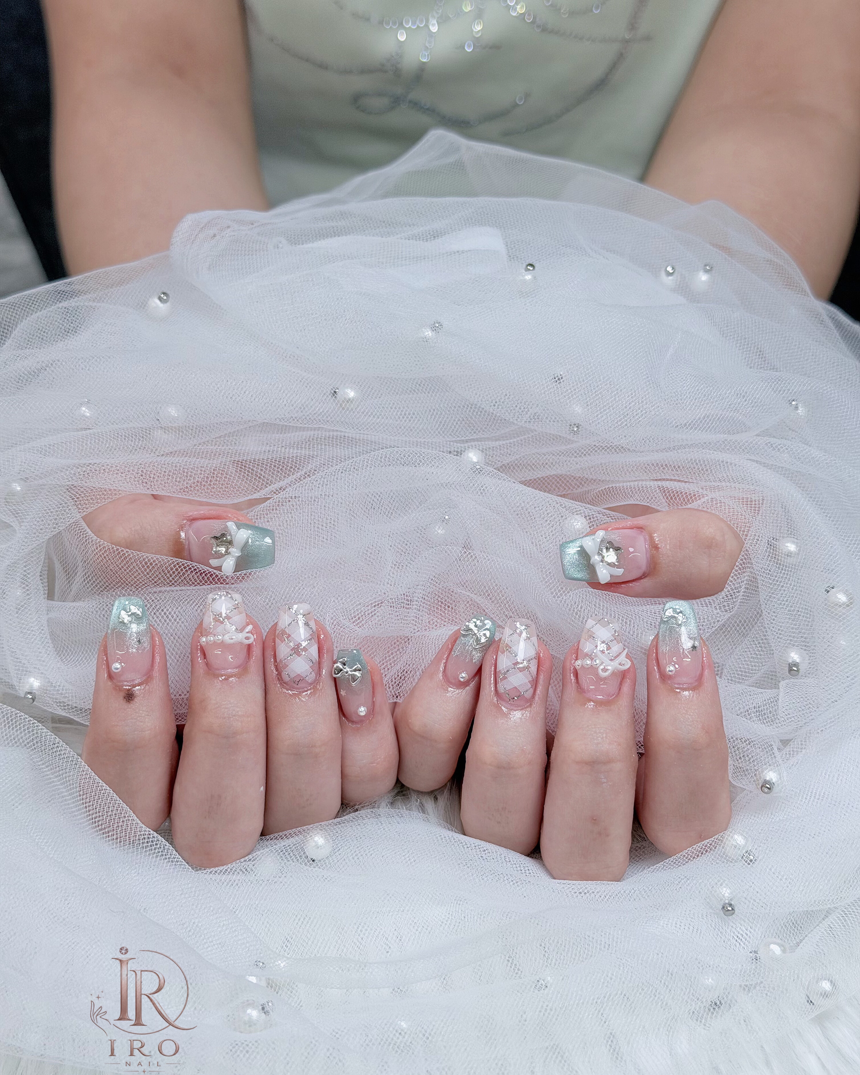 Iro.nail.