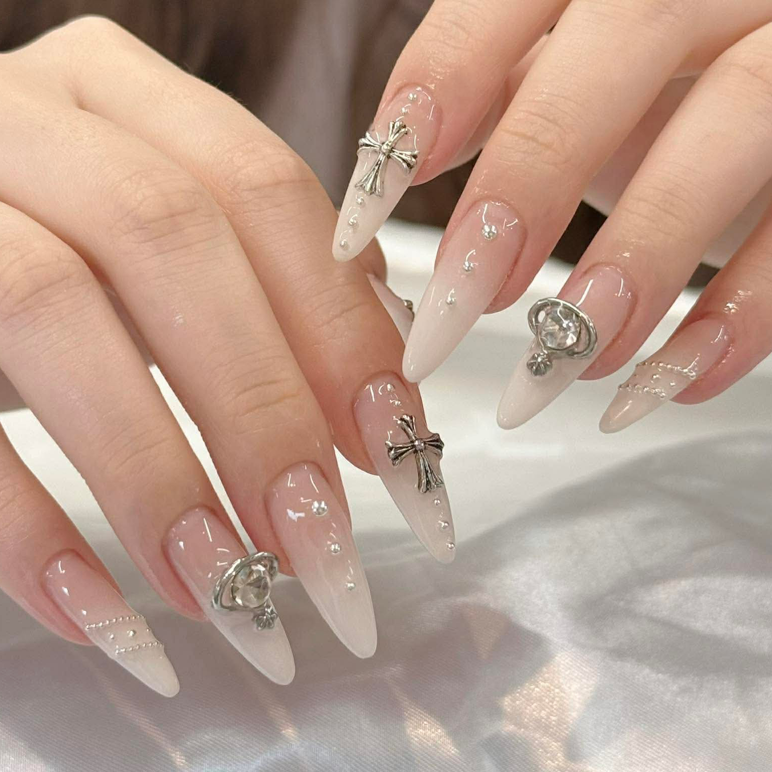 804_Nail