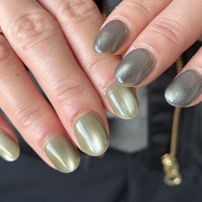 マグネットネイル💫【オフ代別途】お爪に優しい𝙥𝙖𝙧𝙖 𝙜𝙚𝙡 使用