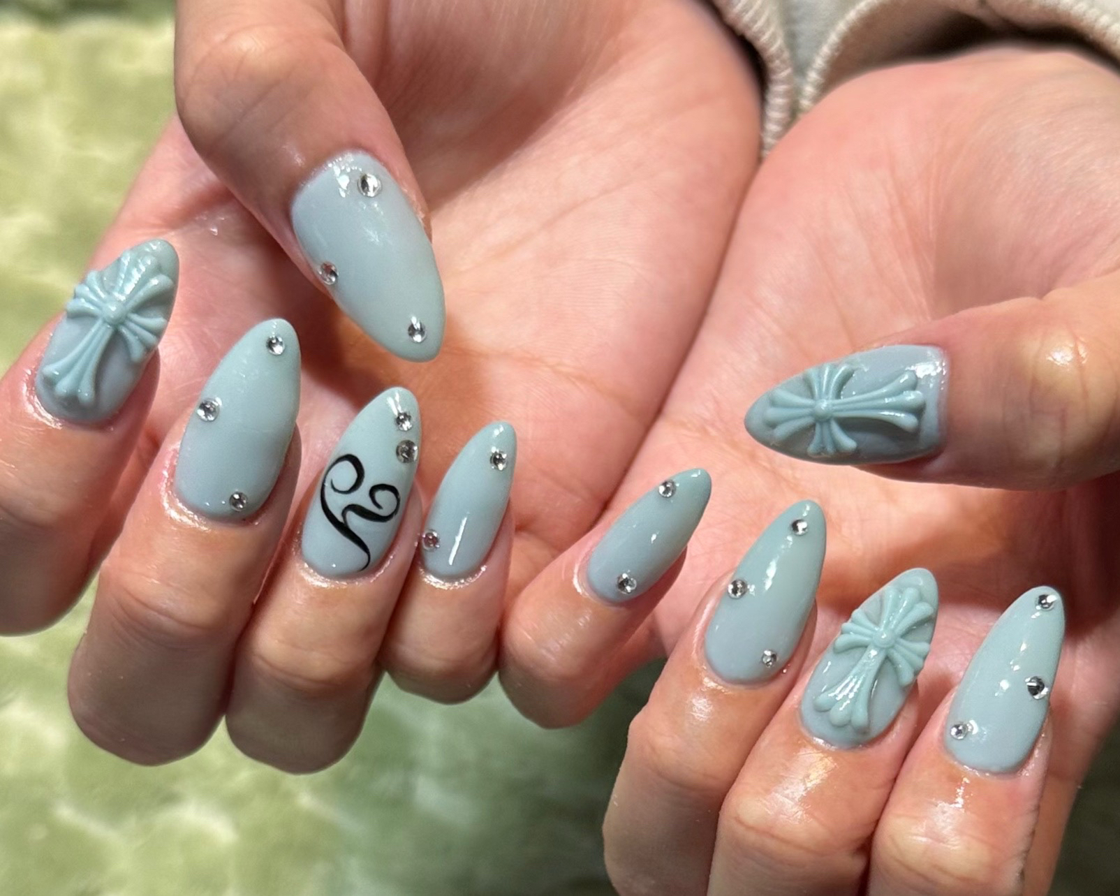lunoa.nail.eye.salon
