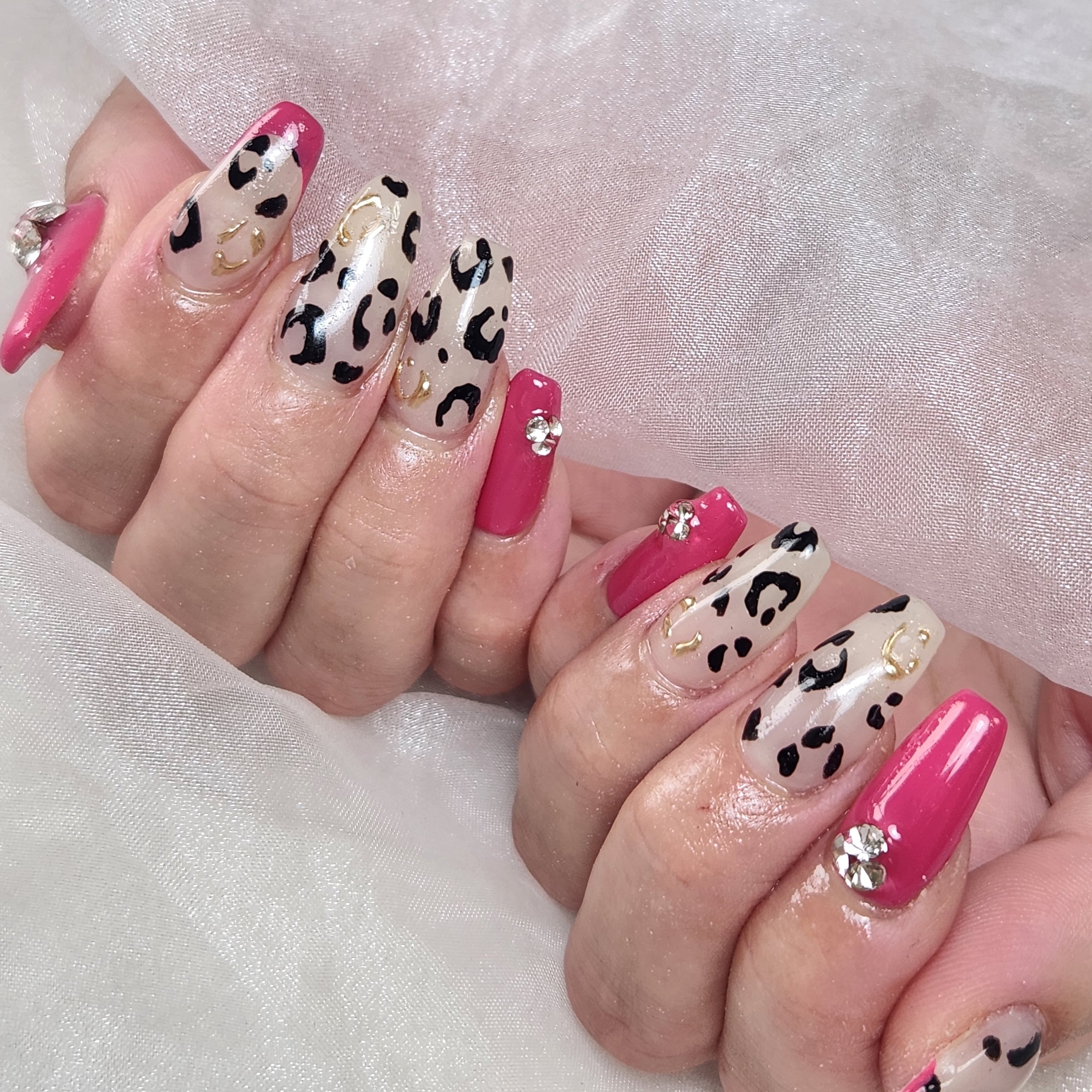 Nailroomno.3